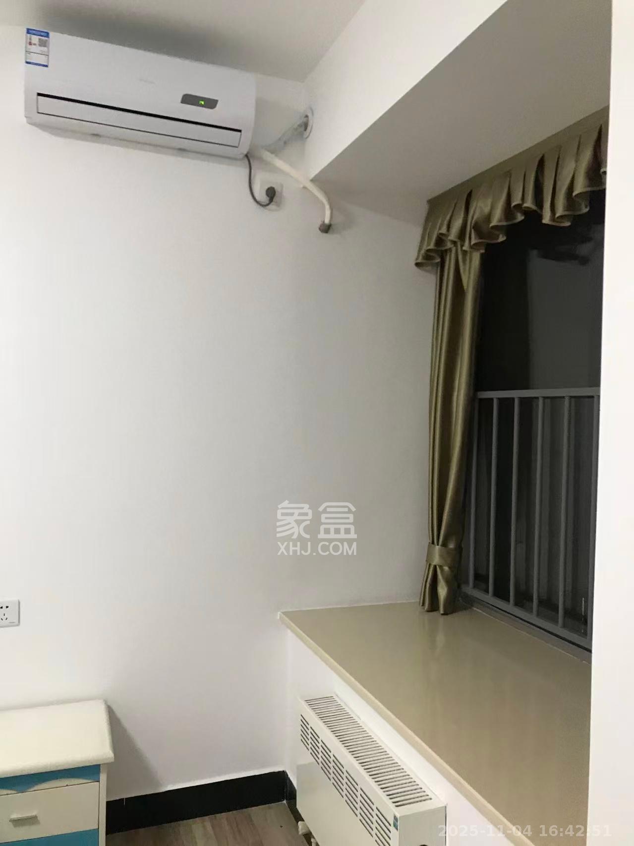 怡海星城  2室2厅1卫    1500.0元/月室内图