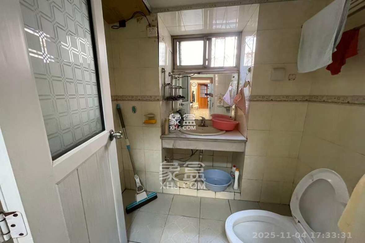 华银小区 1室1厅1卫 880.0元/月 华银小区 1室1厅1卫 880.0元/月室内图