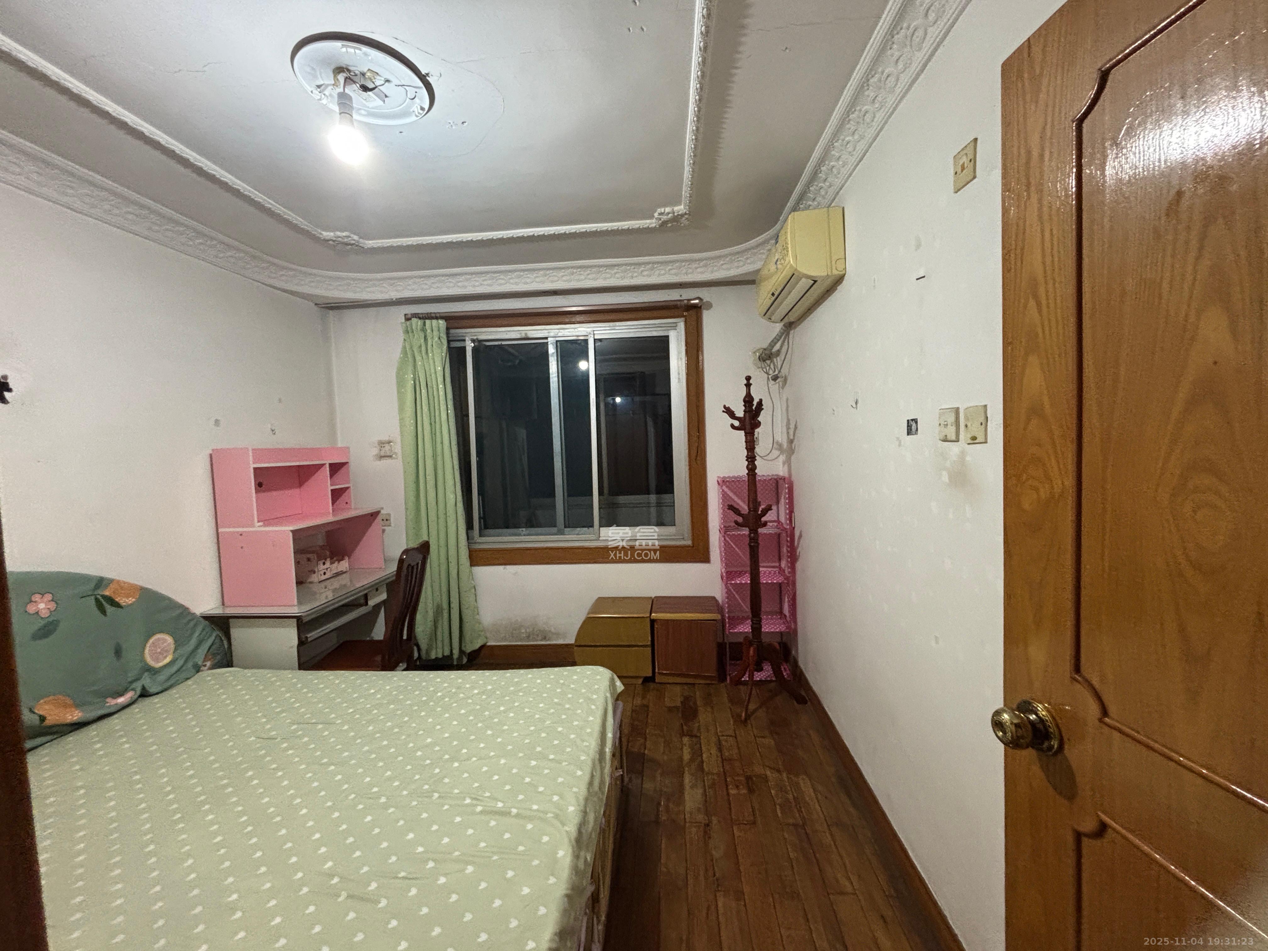 湘雅医学院(湘雅附一北院) 2室2厅1卫 2000.0元/月 湘雅医学院(湘雅附一北院) 2室2厅1卫 2000.0元/月室内图