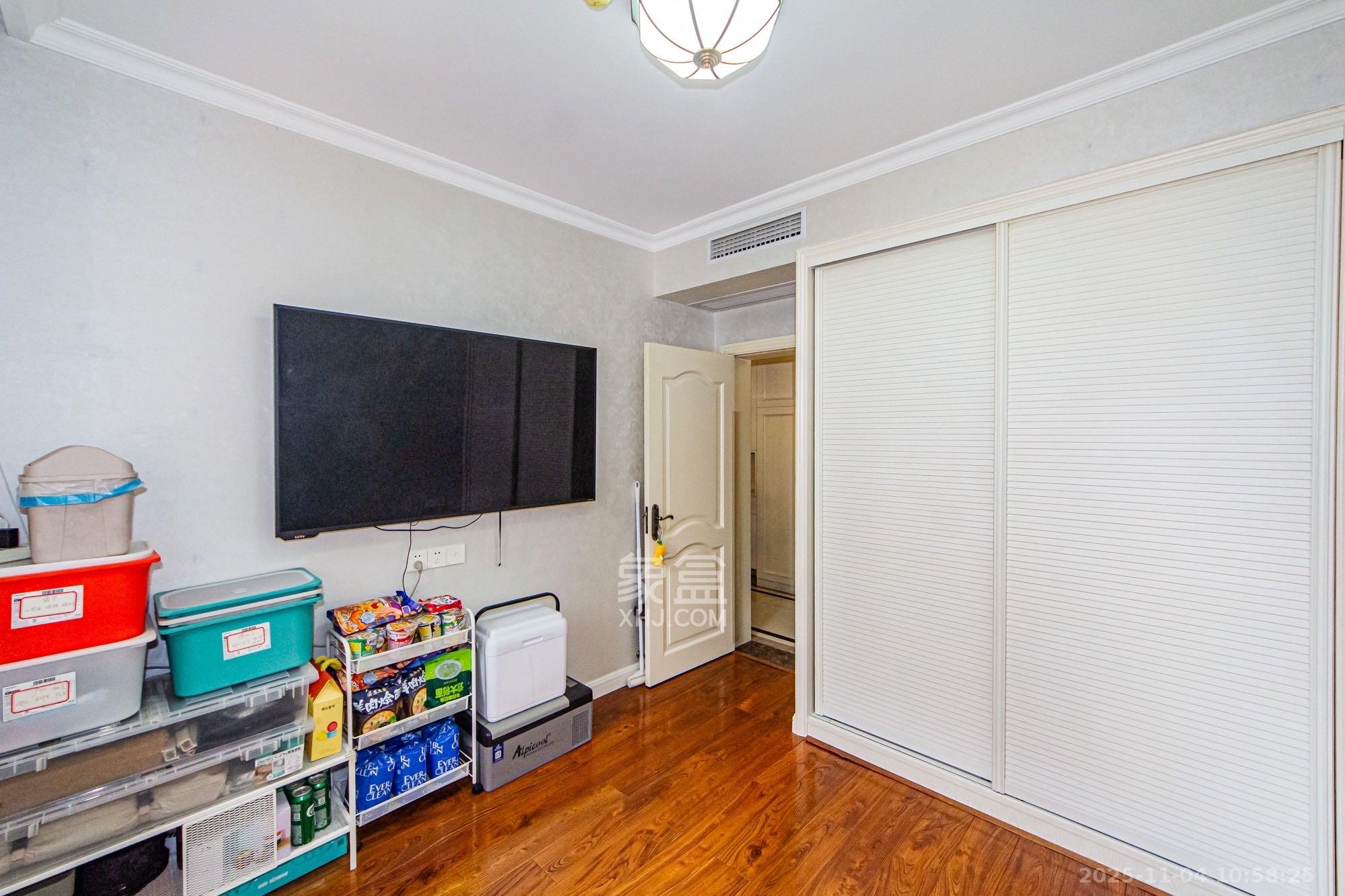 北辰三角洲E4区 4室2厅2卫 4900.0元/月 北辰三角洲E4区 4室2厅2卫 4900.0元/月室内图