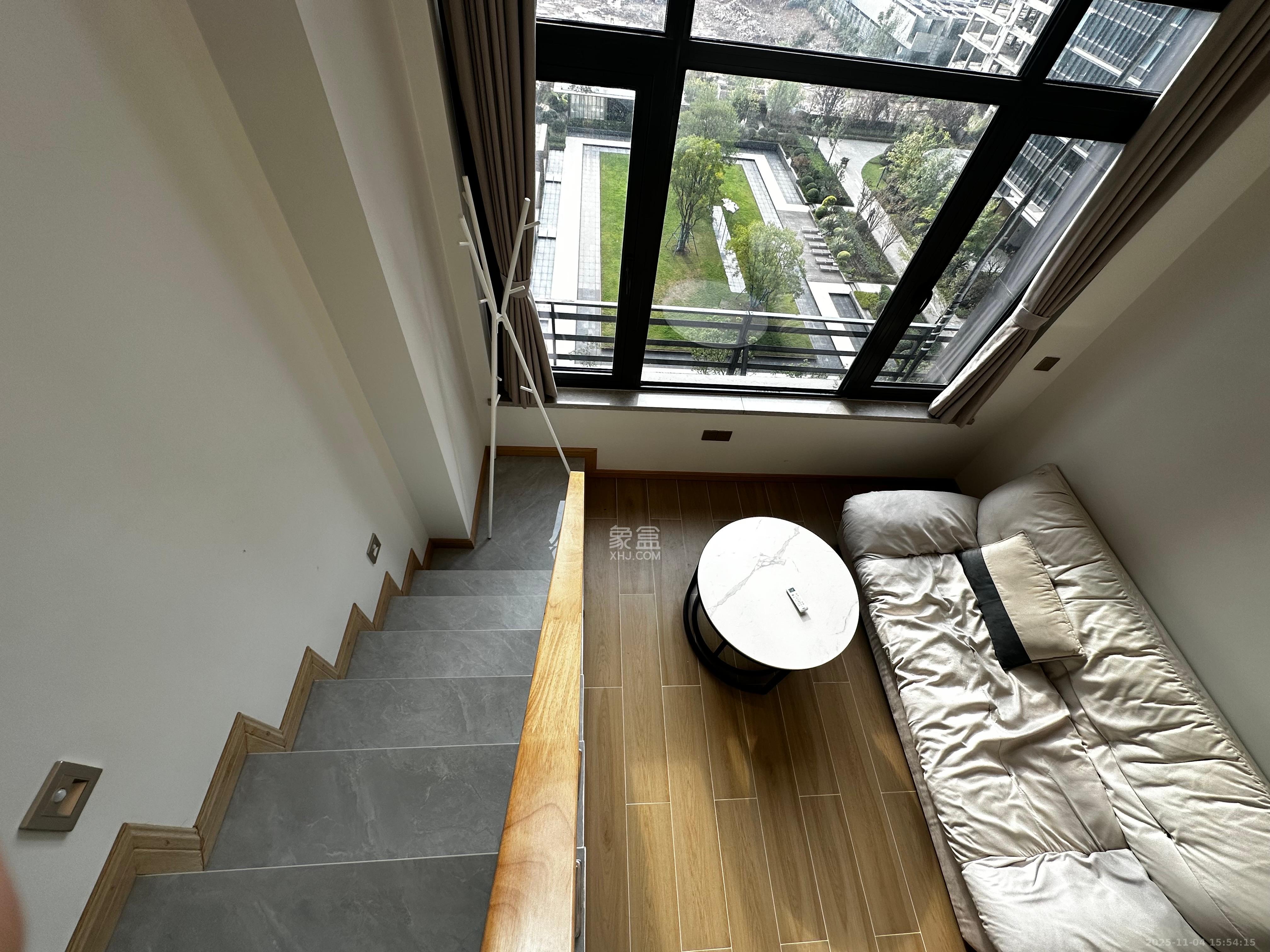 万科紫台  1室1厅1卫    2400.0元/月室内图