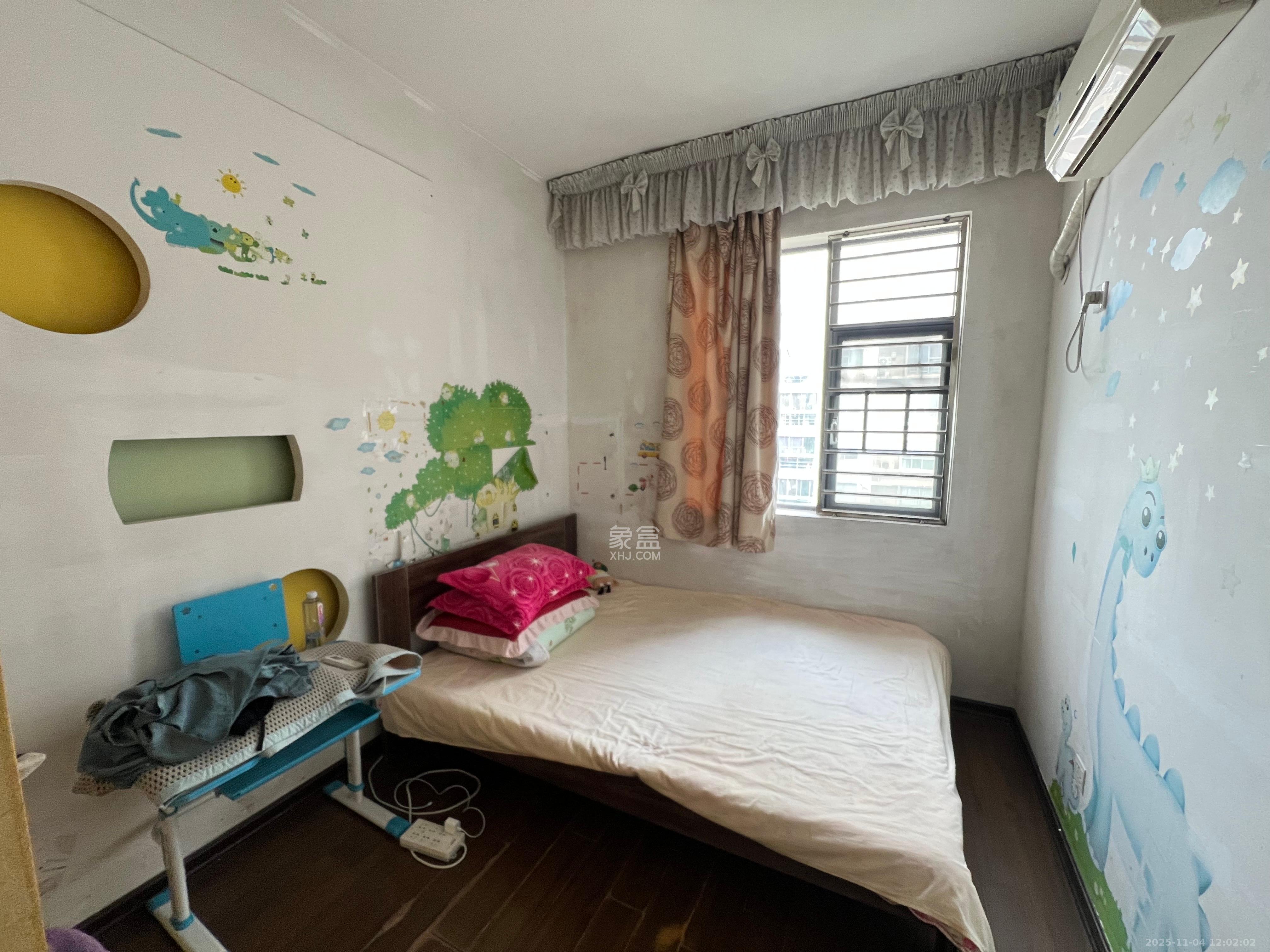 银港水晶城  3室2厅2卫    2600.0元/月室内图