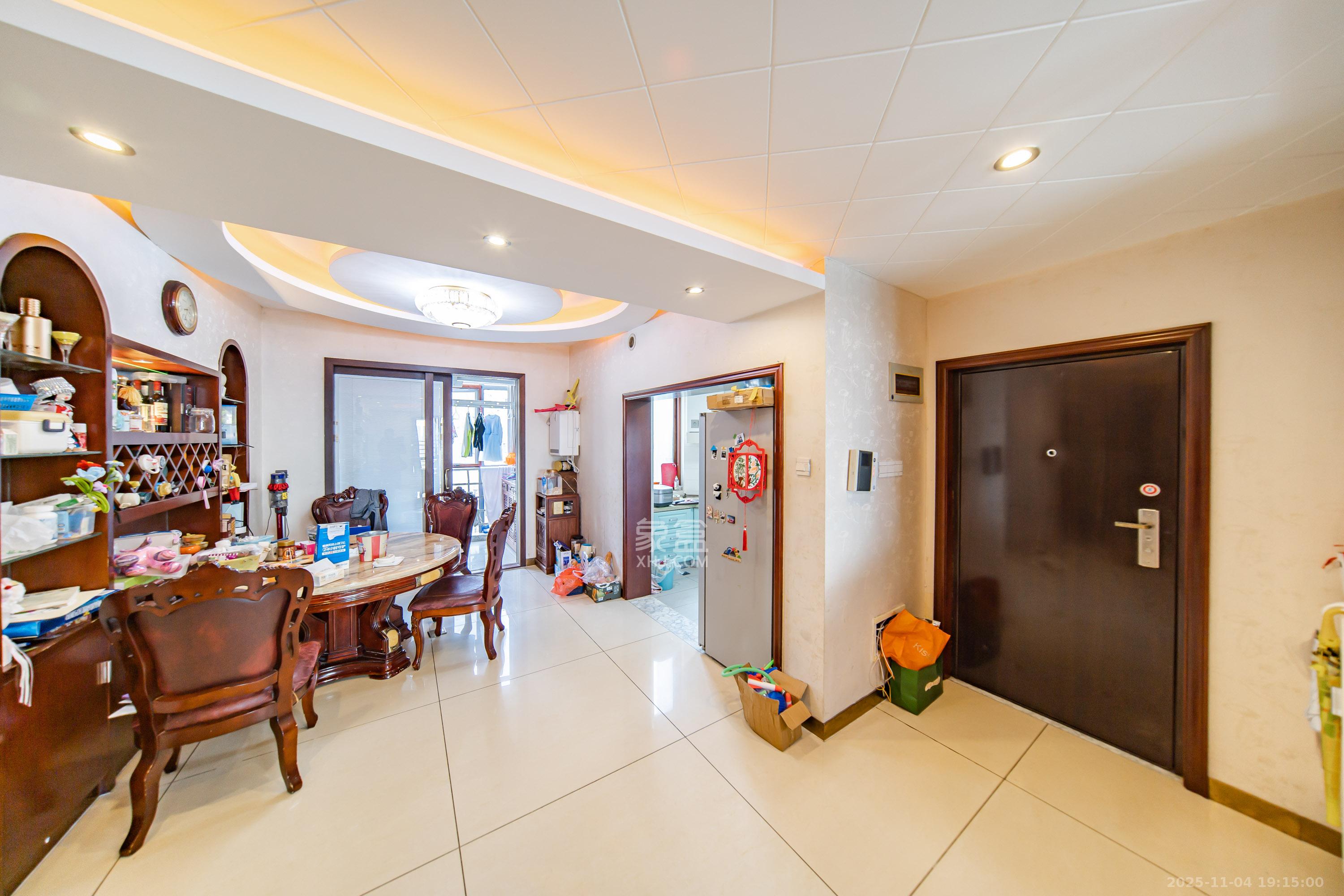 华盛新外滩  4室2厅1卫    230.0万其他