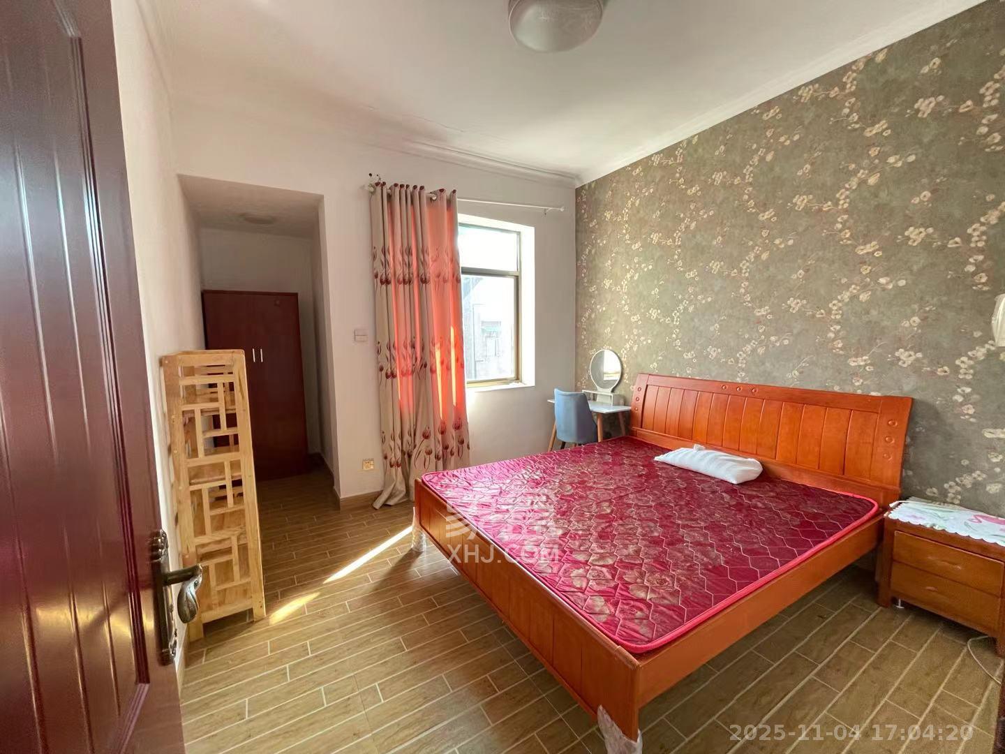 红旗区四片  2室1厅1卫    1600.0元/月室内图