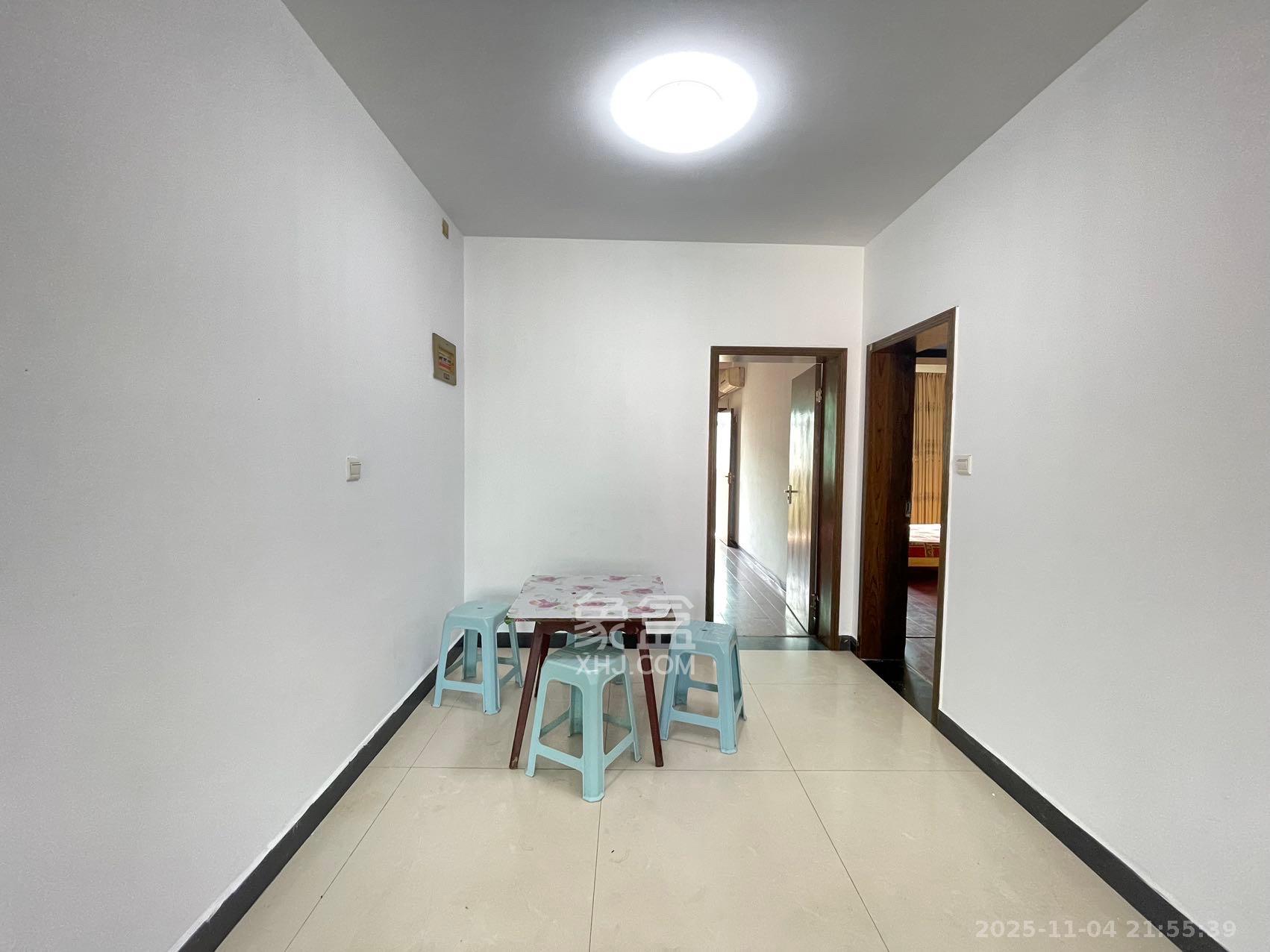 黄泥岭社区  2室2厅1卫    1800.0元/月室内图