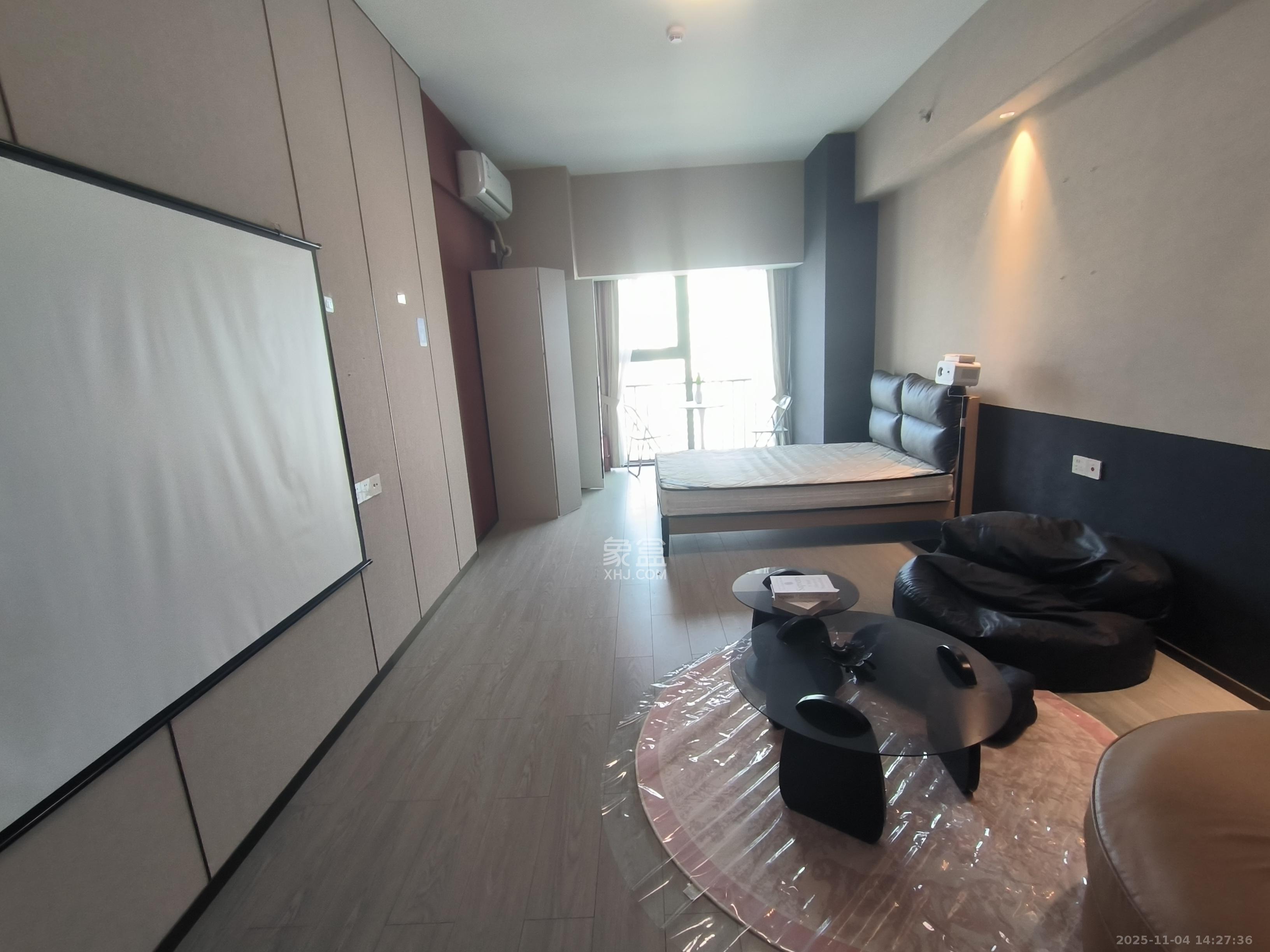 华润置地中心  1室1厅1卫    2100.0元/月室内图