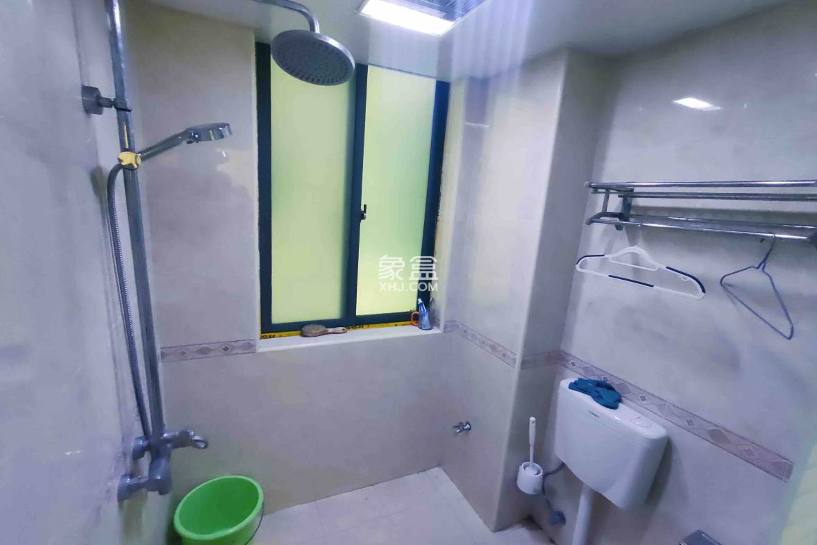 西子莲花 3室3厅2卫 2500.0元/月 西子莲花 3室3厅2卫 2500.0元/月室内图