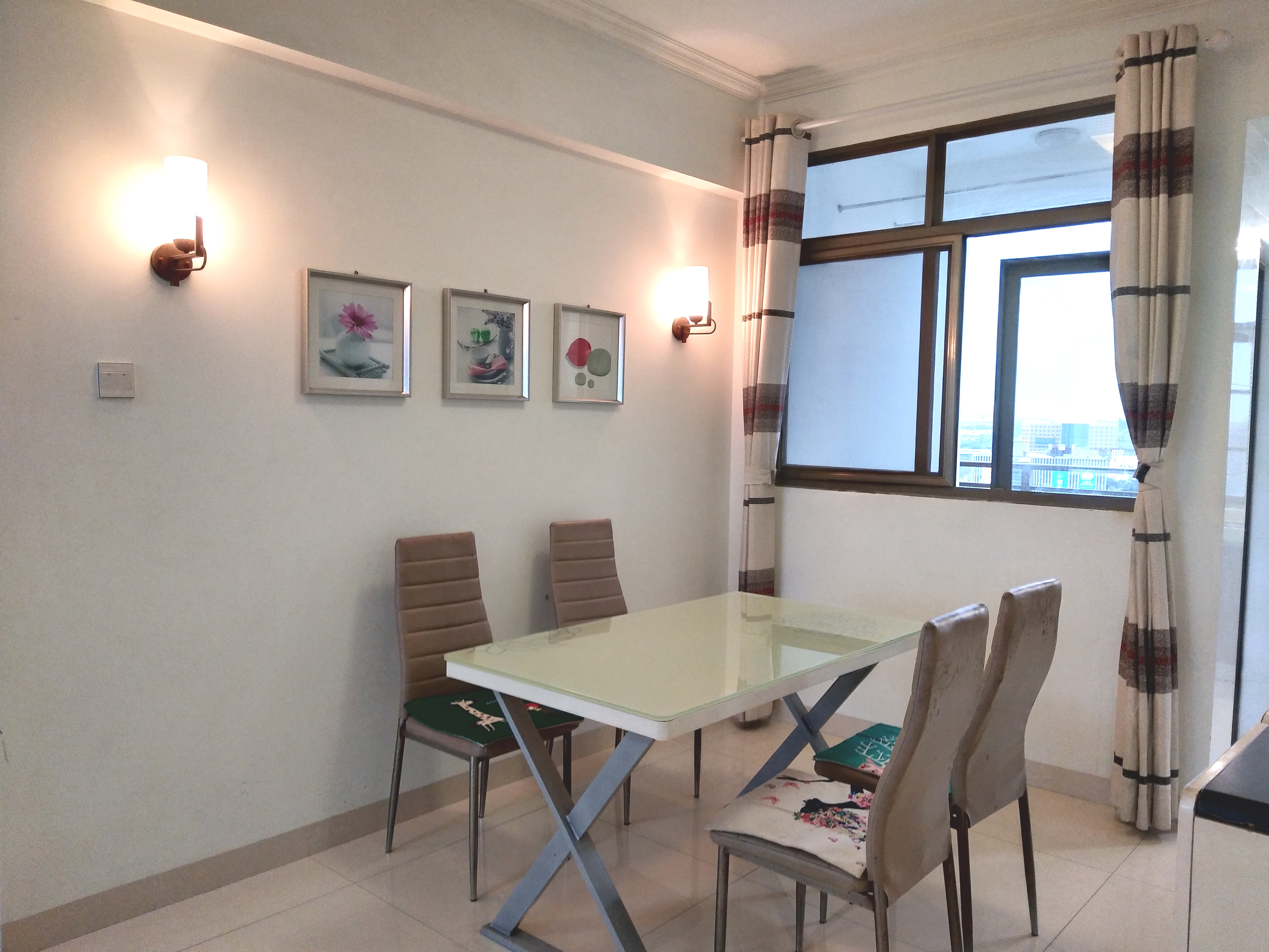 观海台1号  2室2厅1卫    3200.0元/月室内图