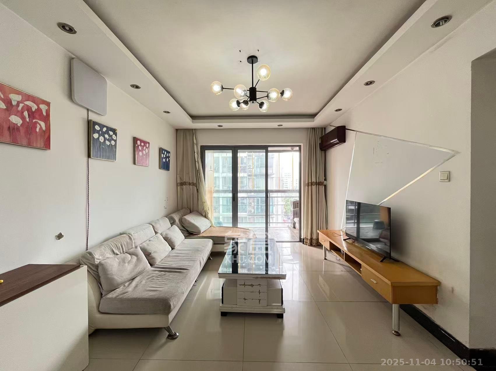 银港水晶城 2室2厅1卫 1900.0元/月 银港水晶城 2室2厅1卫 1900.0元/月室内图