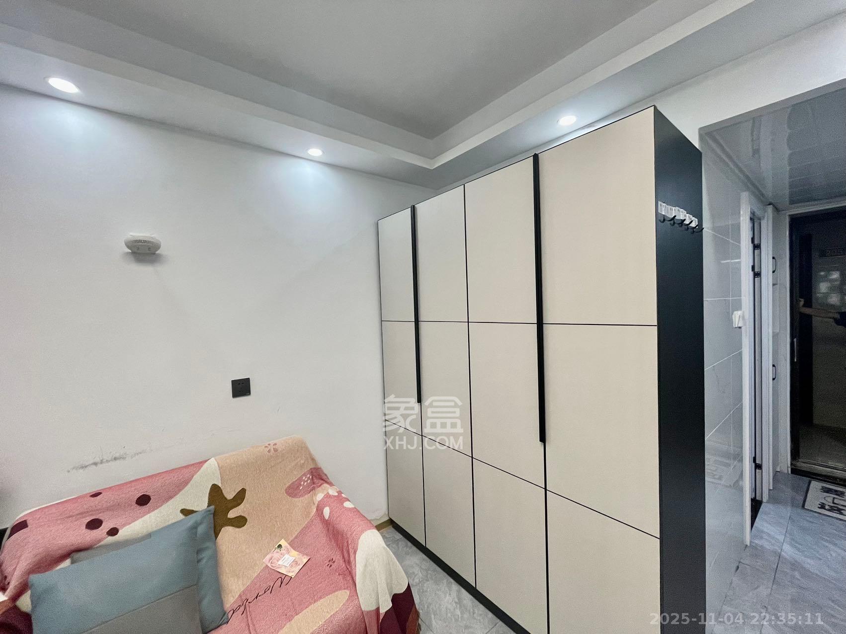 中海珑悦府 1室1厅1卫 1100.0元/月 中海珑悦府 1室1厅1卫 1100.0元/月室内图