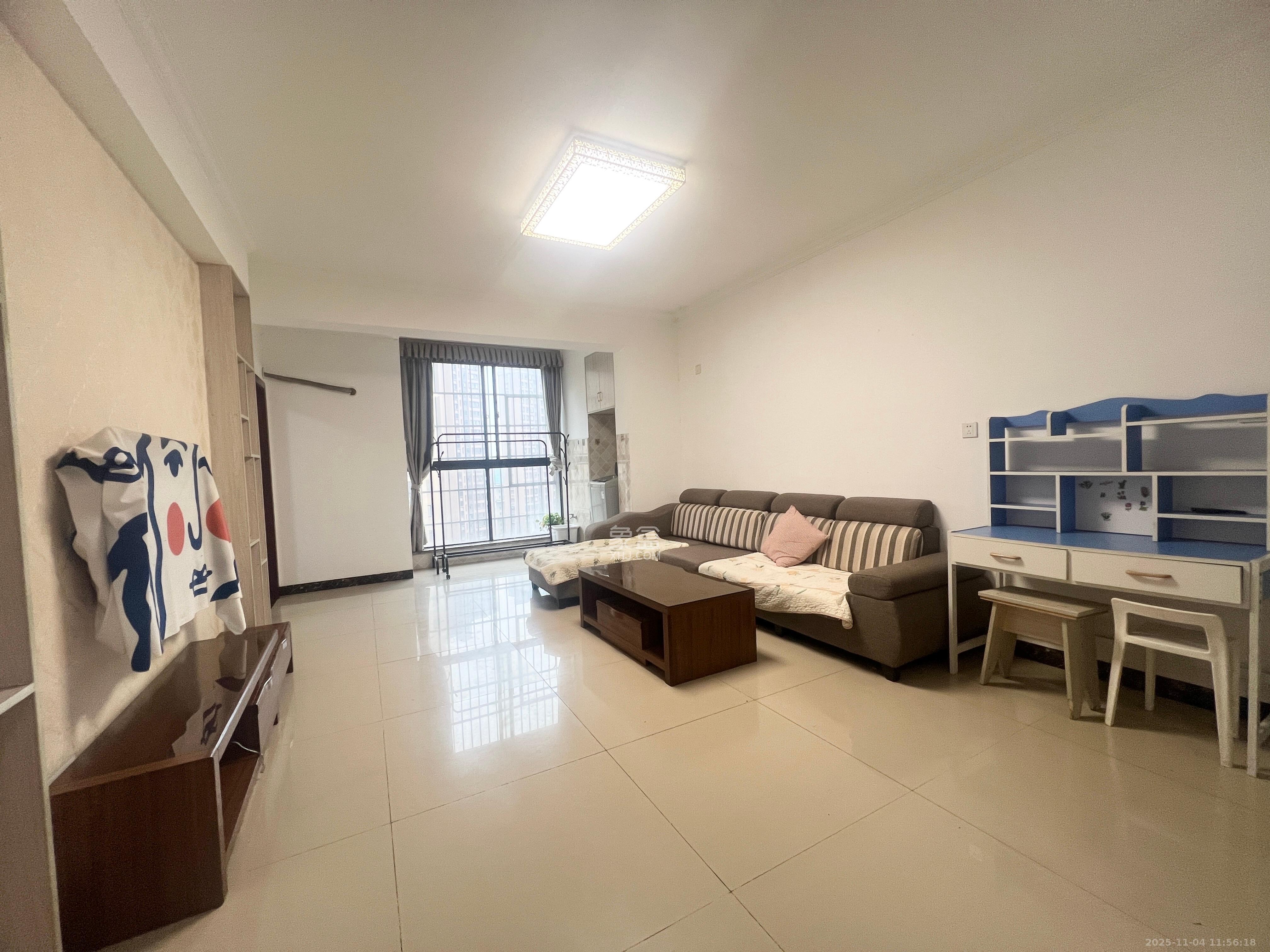 爱琴海岸  3室1厅1卫    1400.0元/月