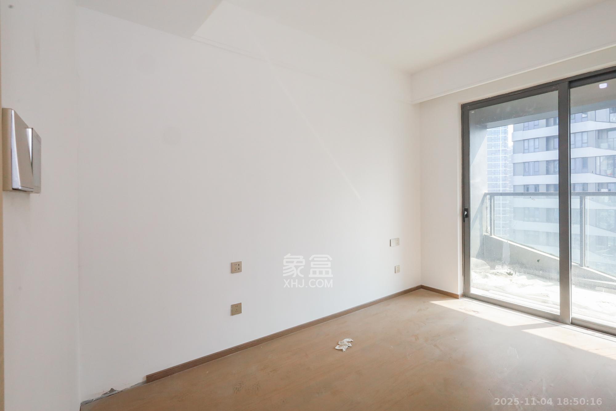 复地滨江金融中心 4室2厅2卫 212.0万 复地滨江金融中心 4室2厅2卫 212.0万卧室