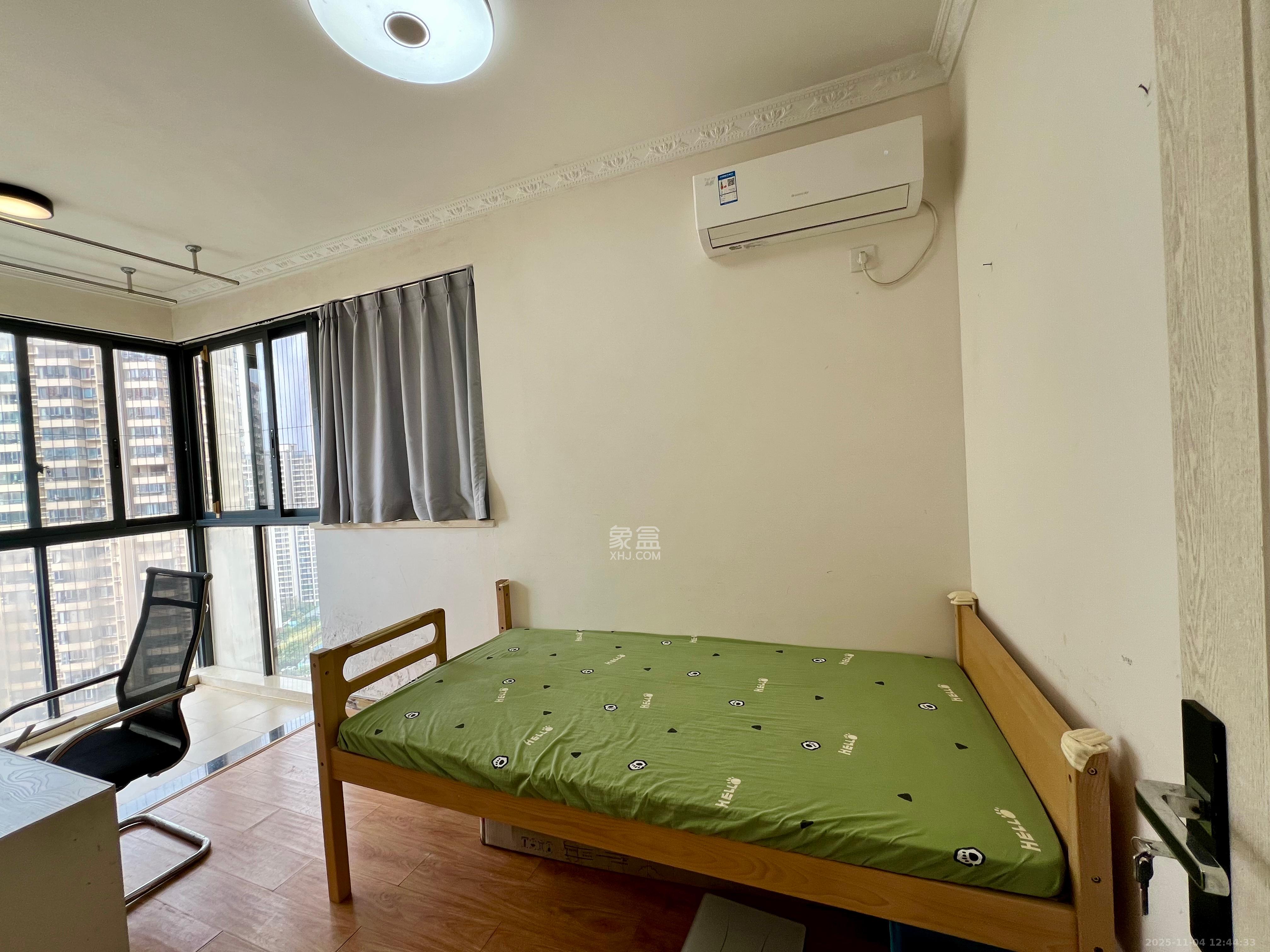 钱隆世家  3室2厅2卫    2200.0元/月室内图