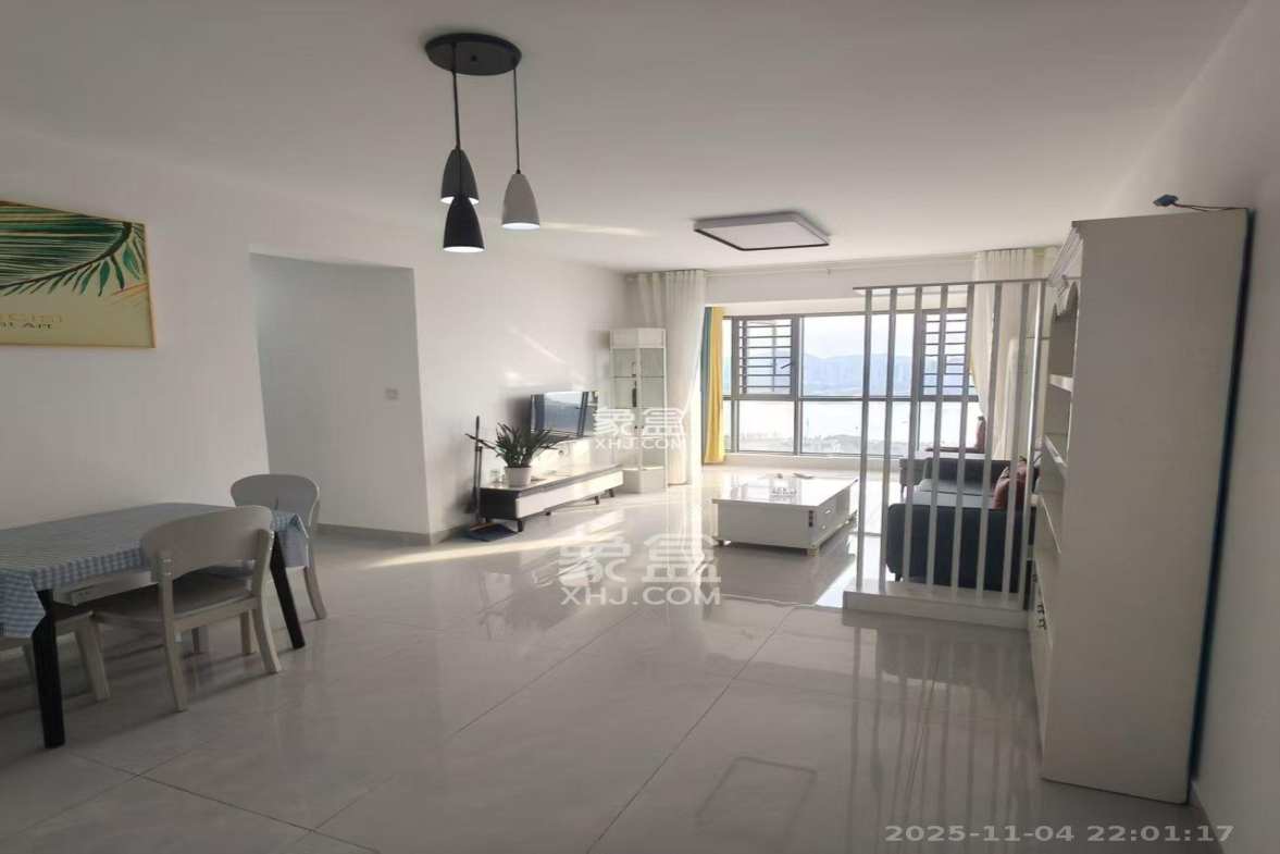 绿地海外滩二期 3室2厅2卫 2000.0元/月 绿地海外滩二期 3室2厅2卫 2000.0元/月室内图