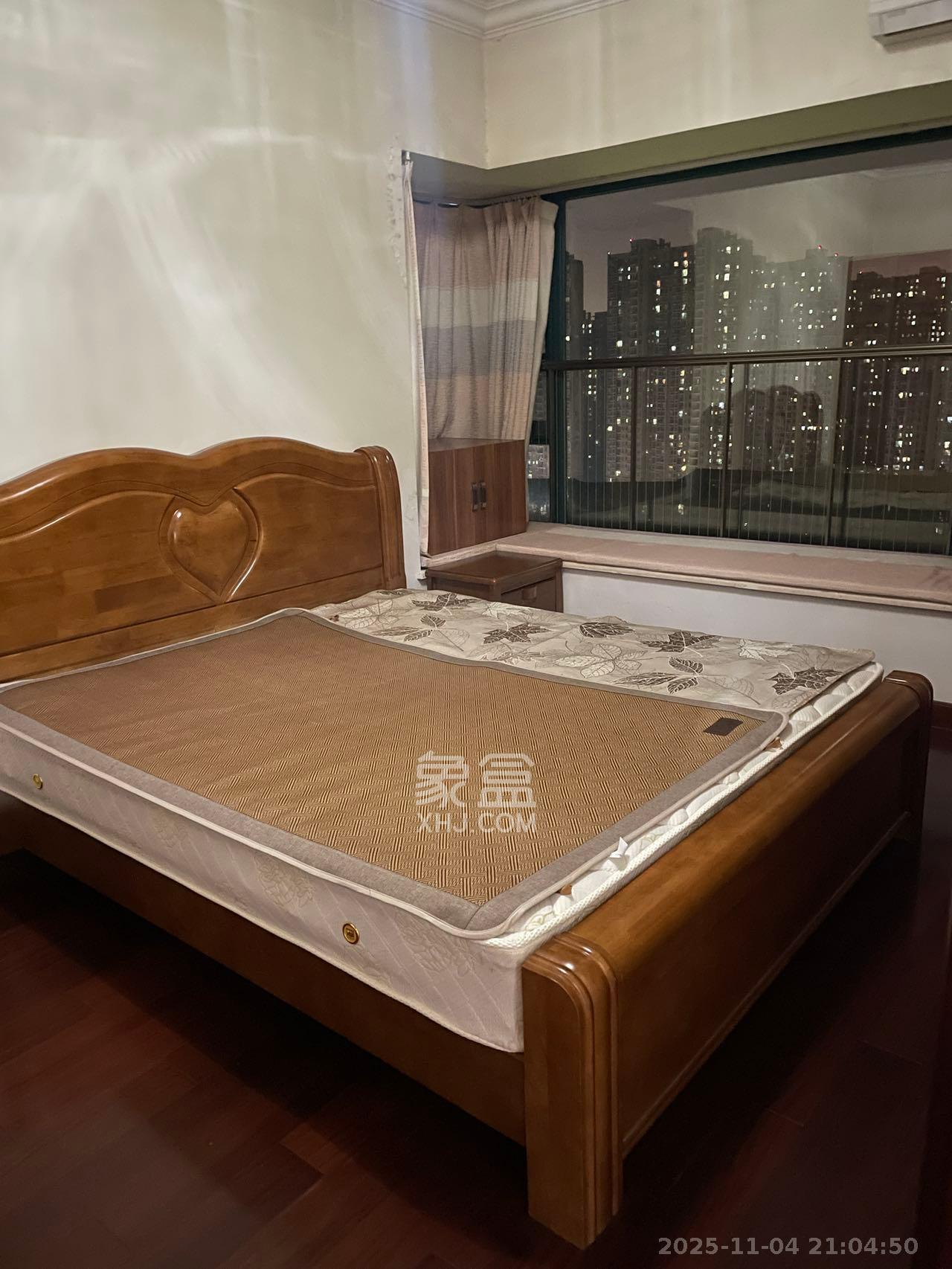 恒大华府  3室2厅1卫    2300.0元/月室内图