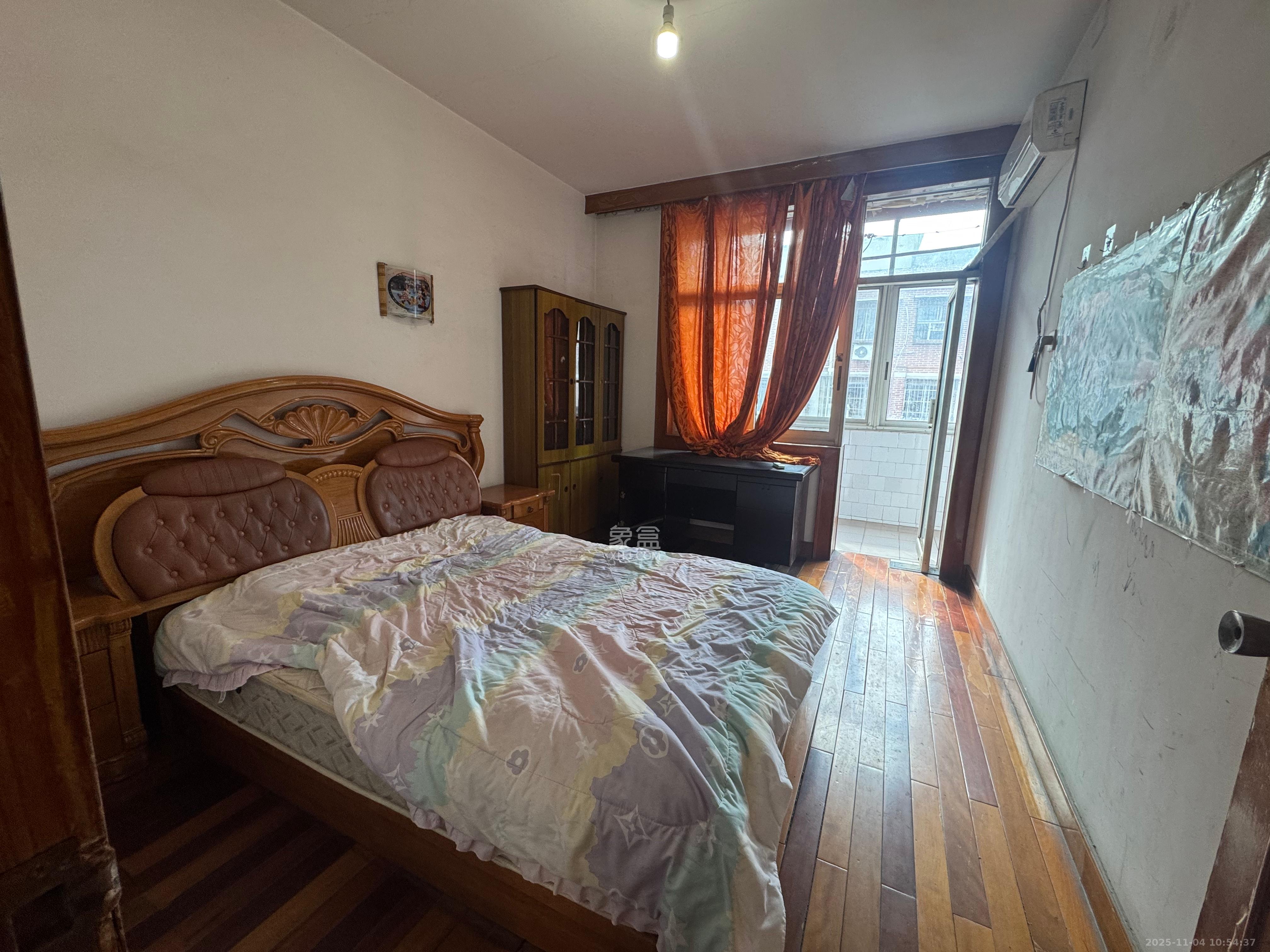 省建苑小区 3室2厅1卫 2200.0元/月 省建苑小区 3室2厅1卫 2200.0元/月室内图