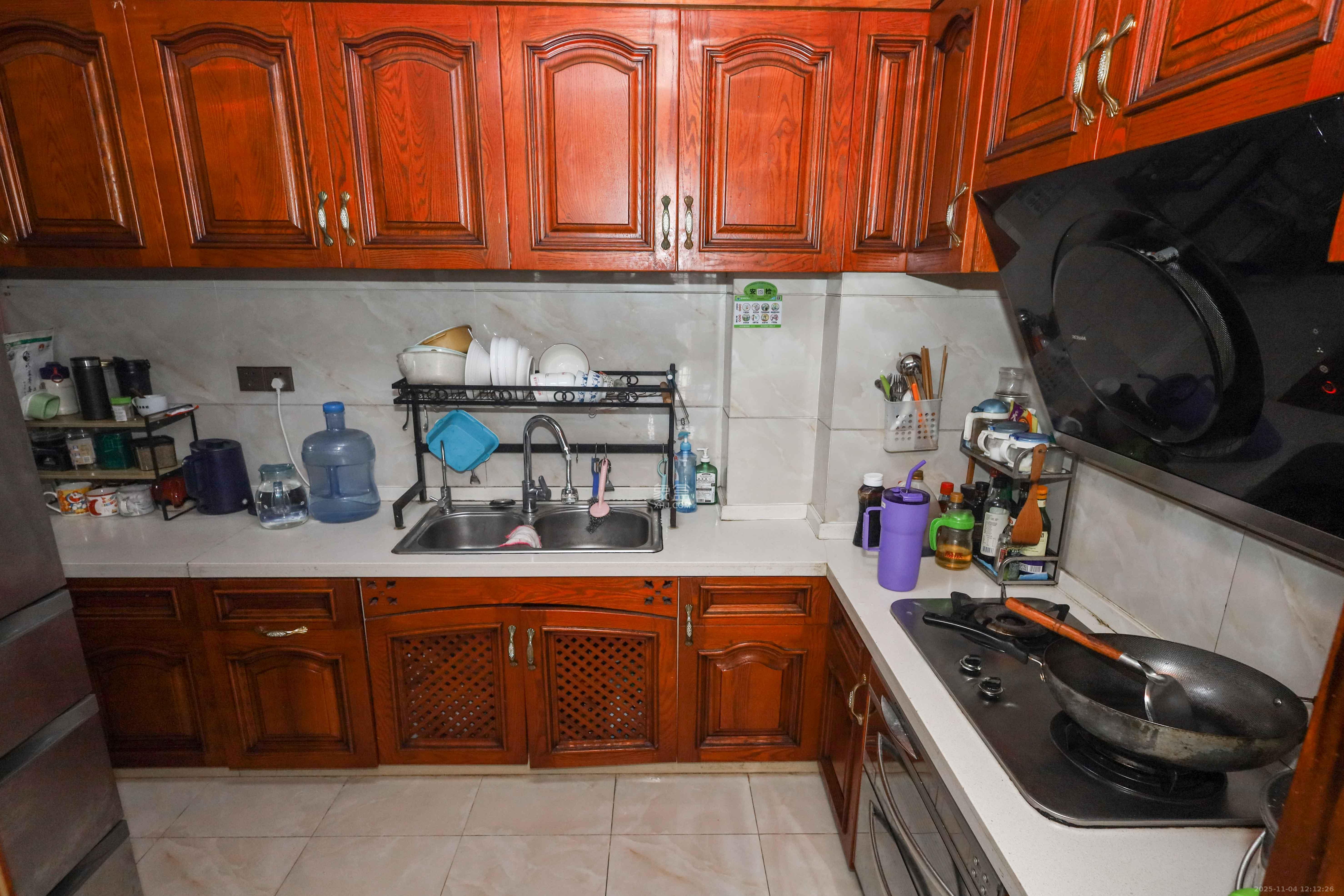 保利麓谷林语C区  3室2厅1卫    89.0万厨房