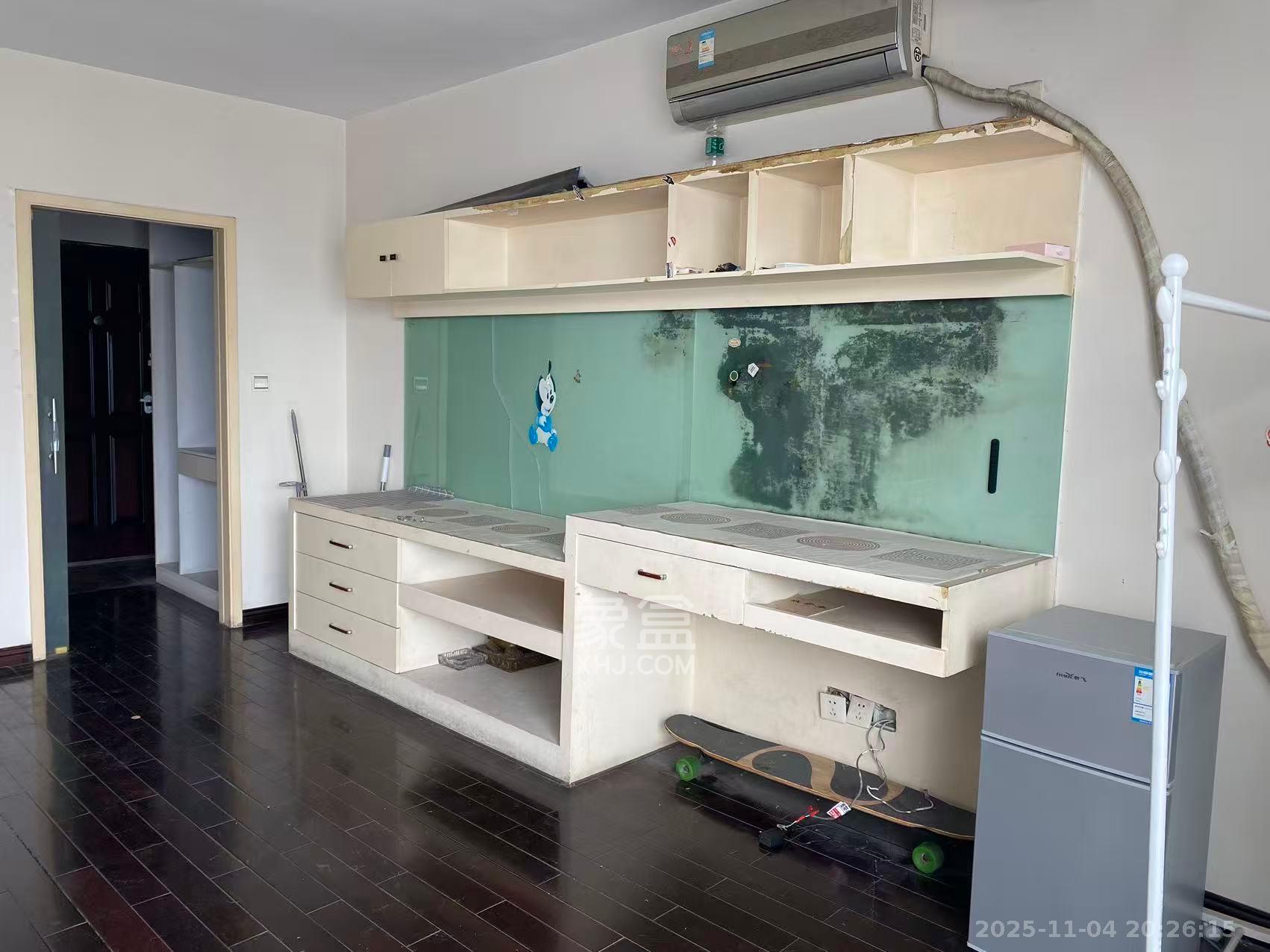 海利华宫大厦  1室1厅1卫    1500.0元/月室内图