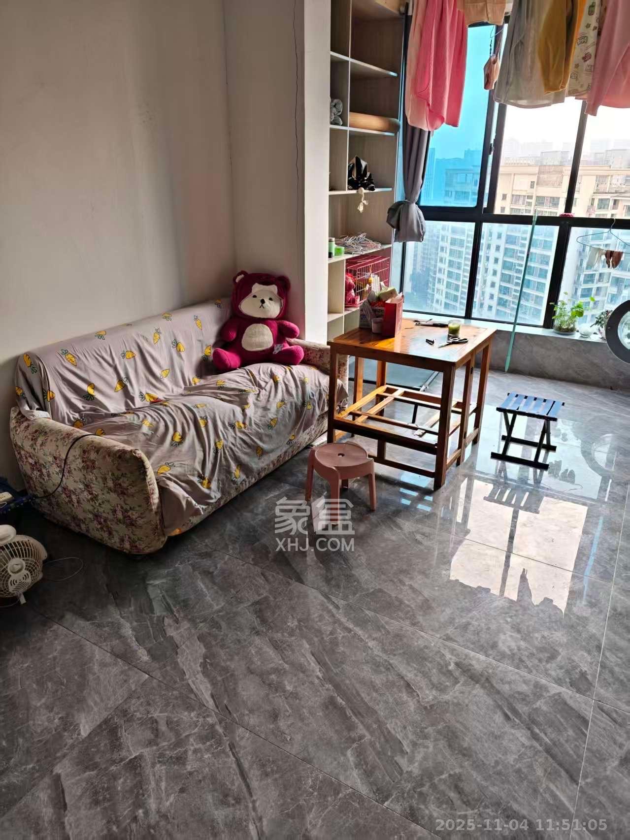 滨江海棠湾  3室1厅1卫    2000.0元/月