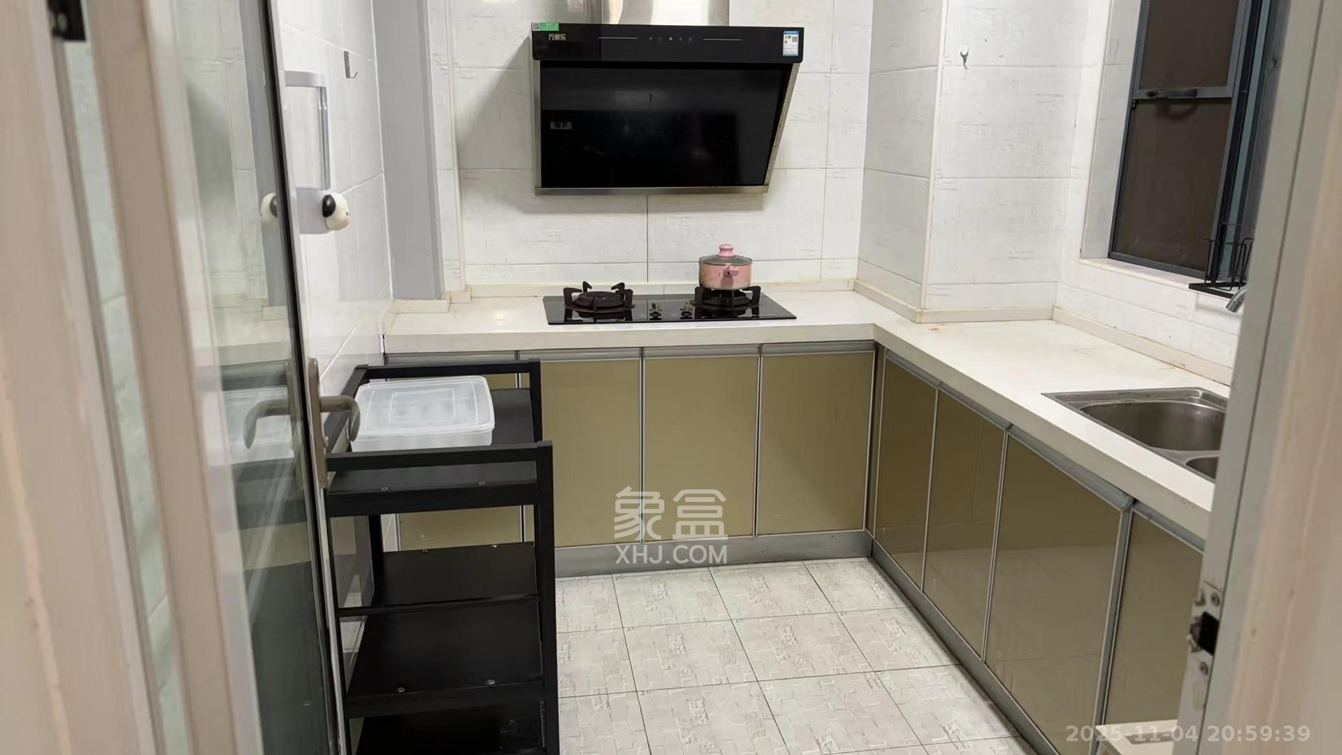 荣盛花语书苑 3室2厅1卫 2800.0元/月 荣盛花语书苑 3室2厅1卫 2800.0元/月室内图