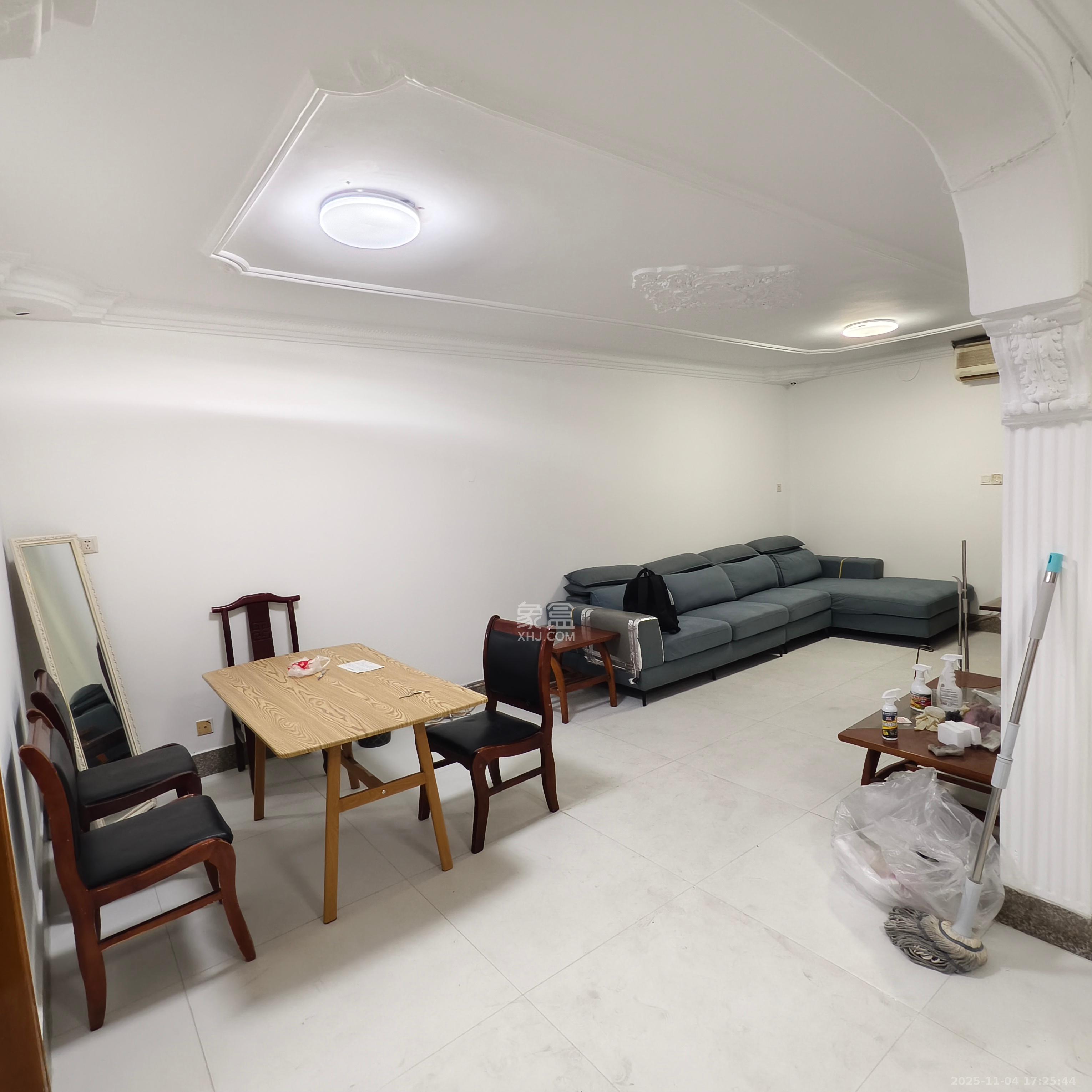 长沙市自来水公司住宅小区(白沙路119号) 2室2厅1卫 2200.0元/月 长沙市自来水公司住宅小区(白沙路119号) 2室2厅1卫 2200.0元/月室内图