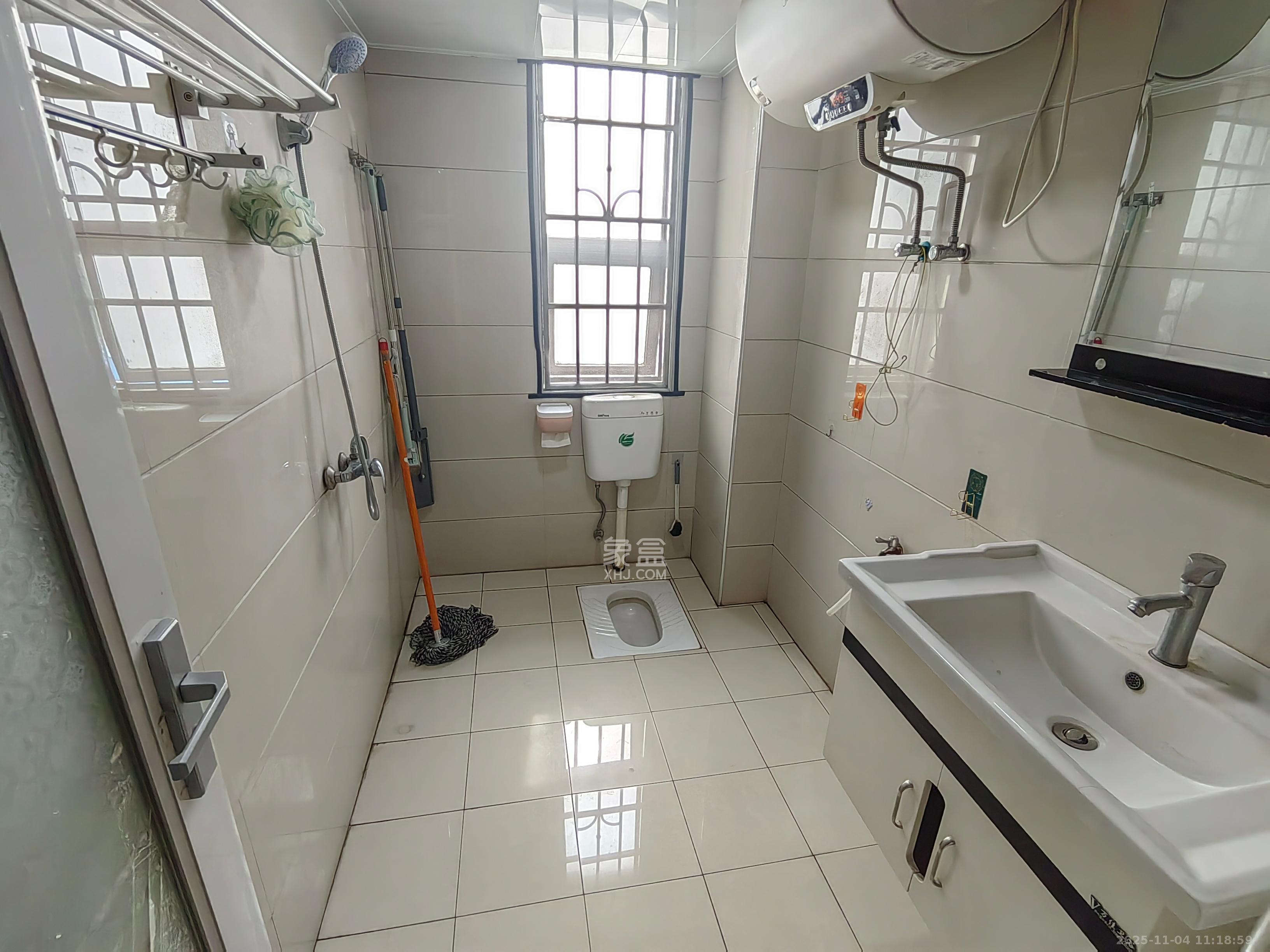 世纪桃花苑  2室2厅1卫    1700.0元/月室内图