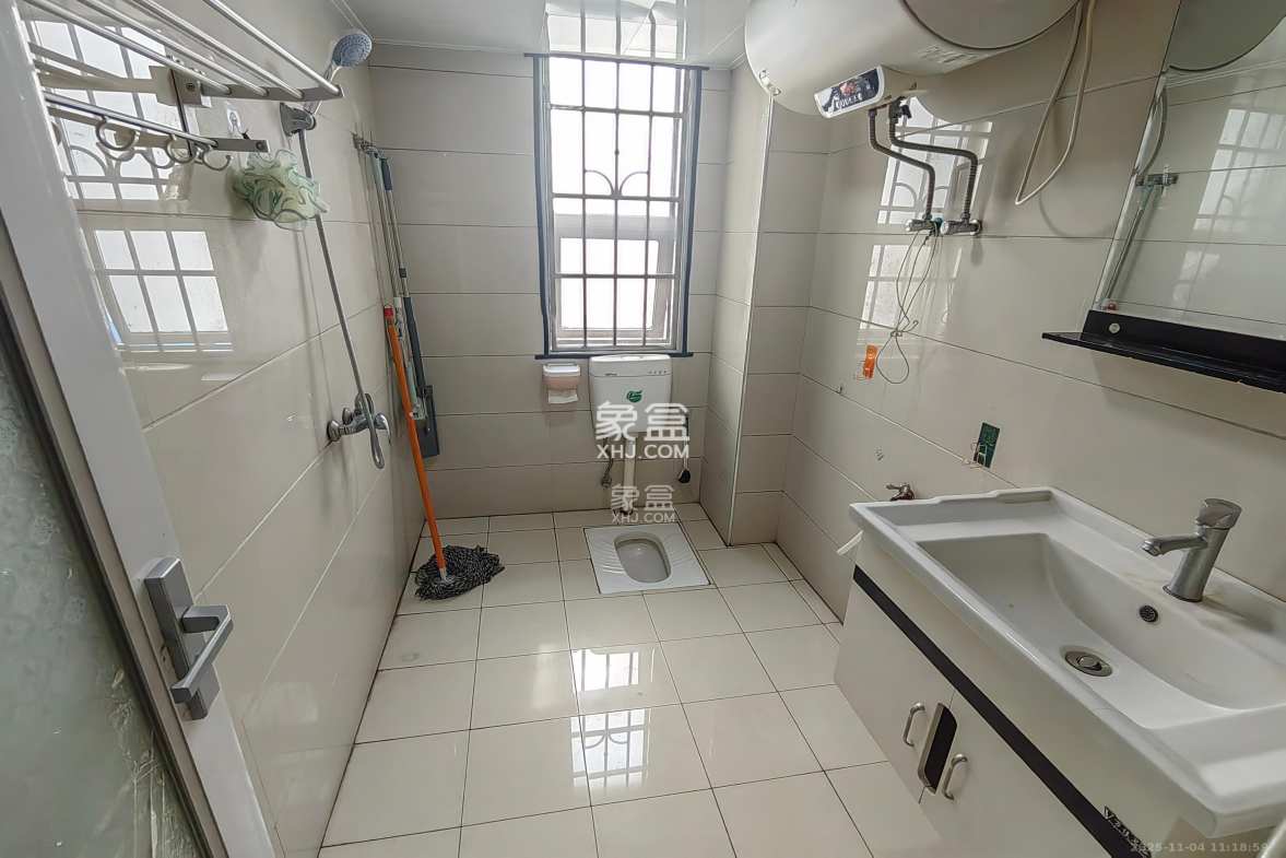 世纪桃花苑 2室2厅1卫 1700.0元/月 世纪桃花苑 2室2厅1卫 1700.0元/月室内图