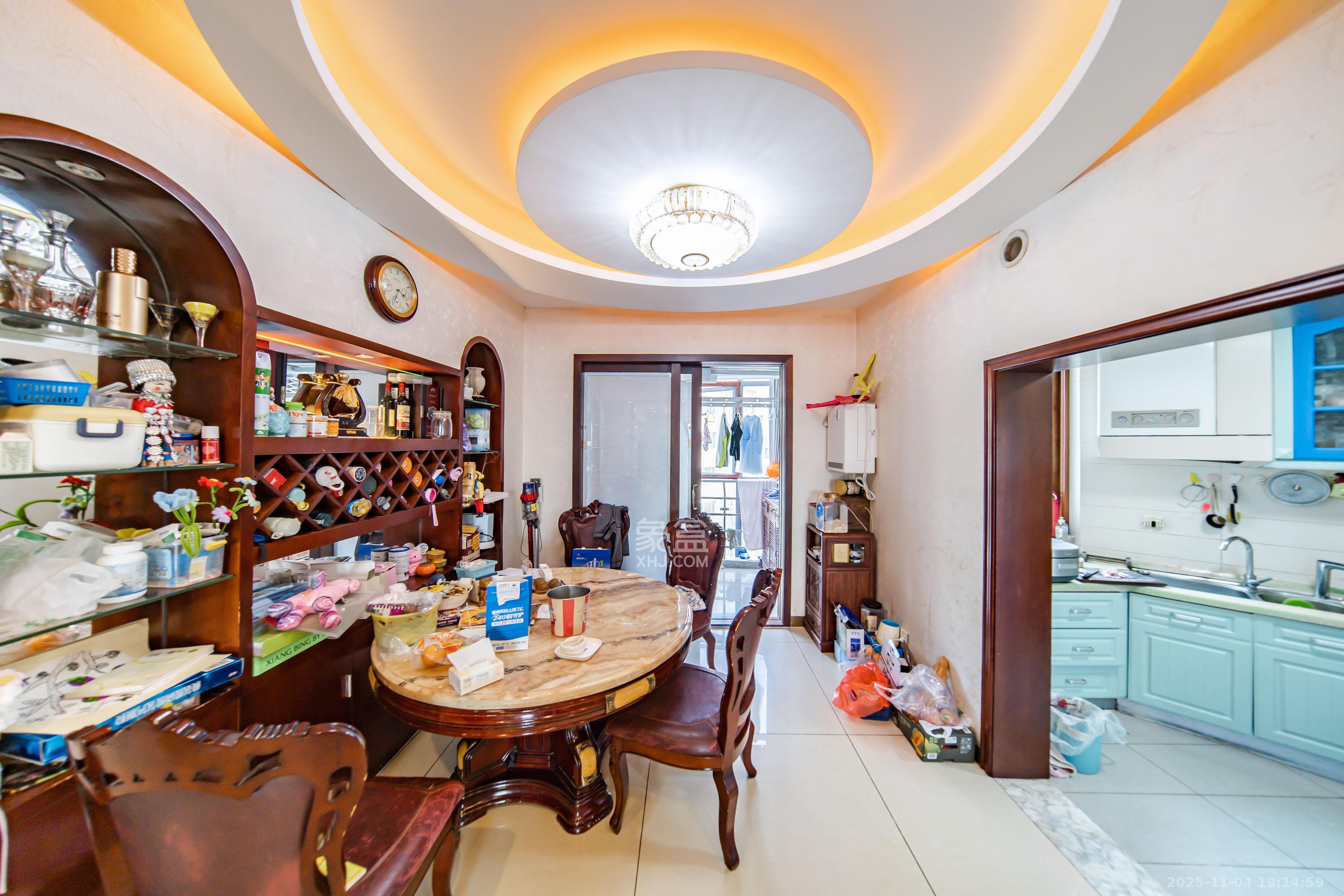 华盛新外滩  4室2厅1卫    230.0万其他