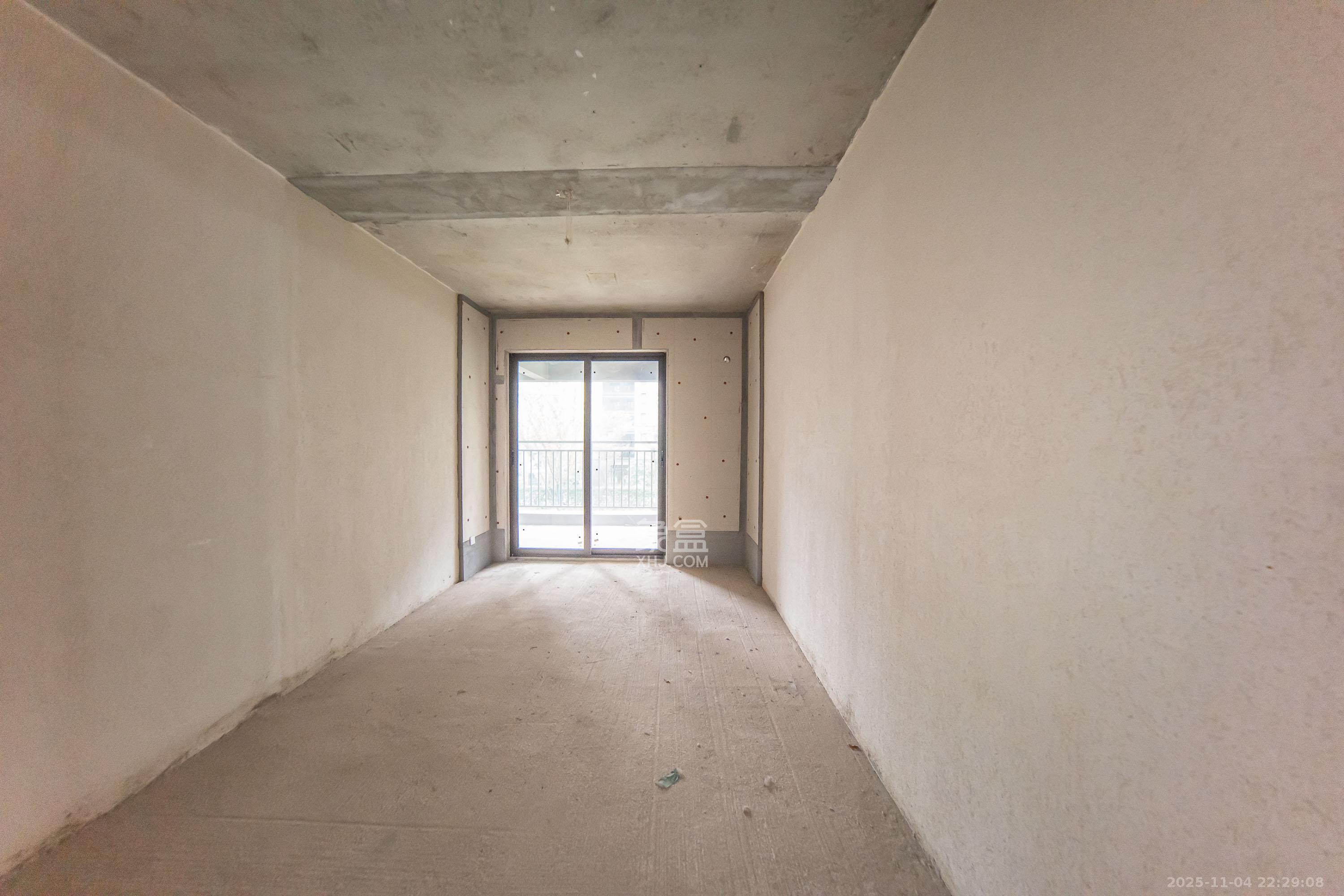 城发恒伟星雅韵（恒伟星辉苑）  4室2厅2卫    199.8万卧室