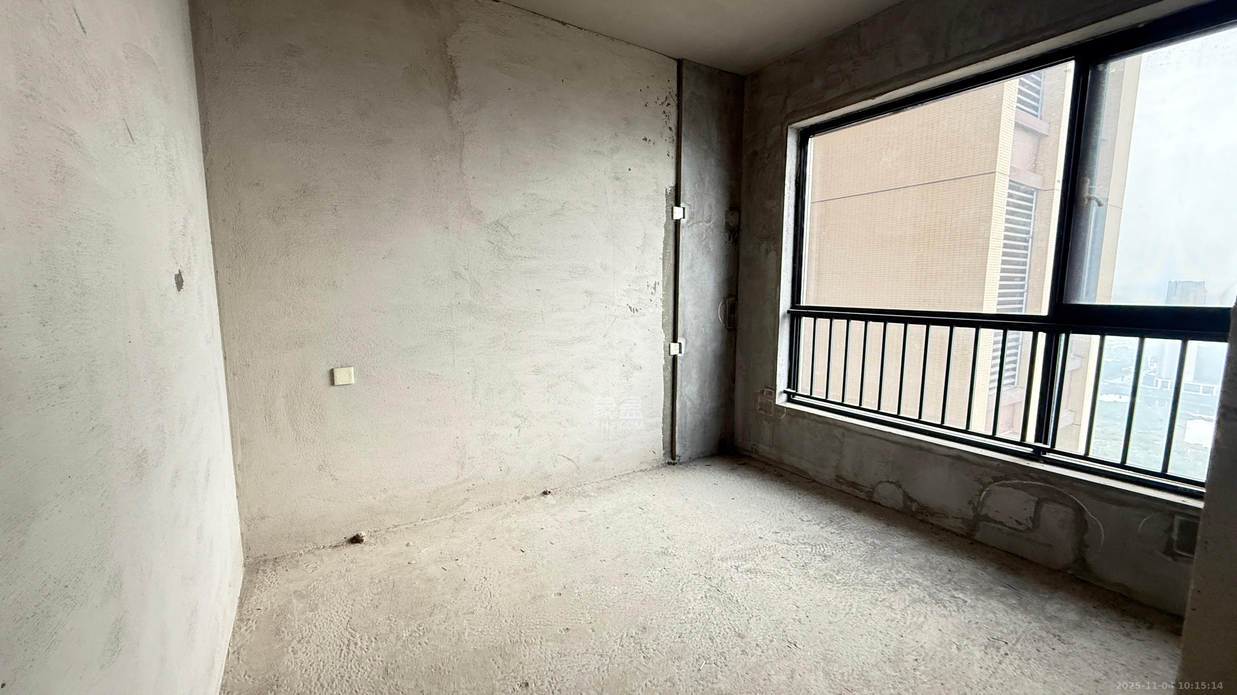 天元广场  2室1厅1卫    39.0万客厅