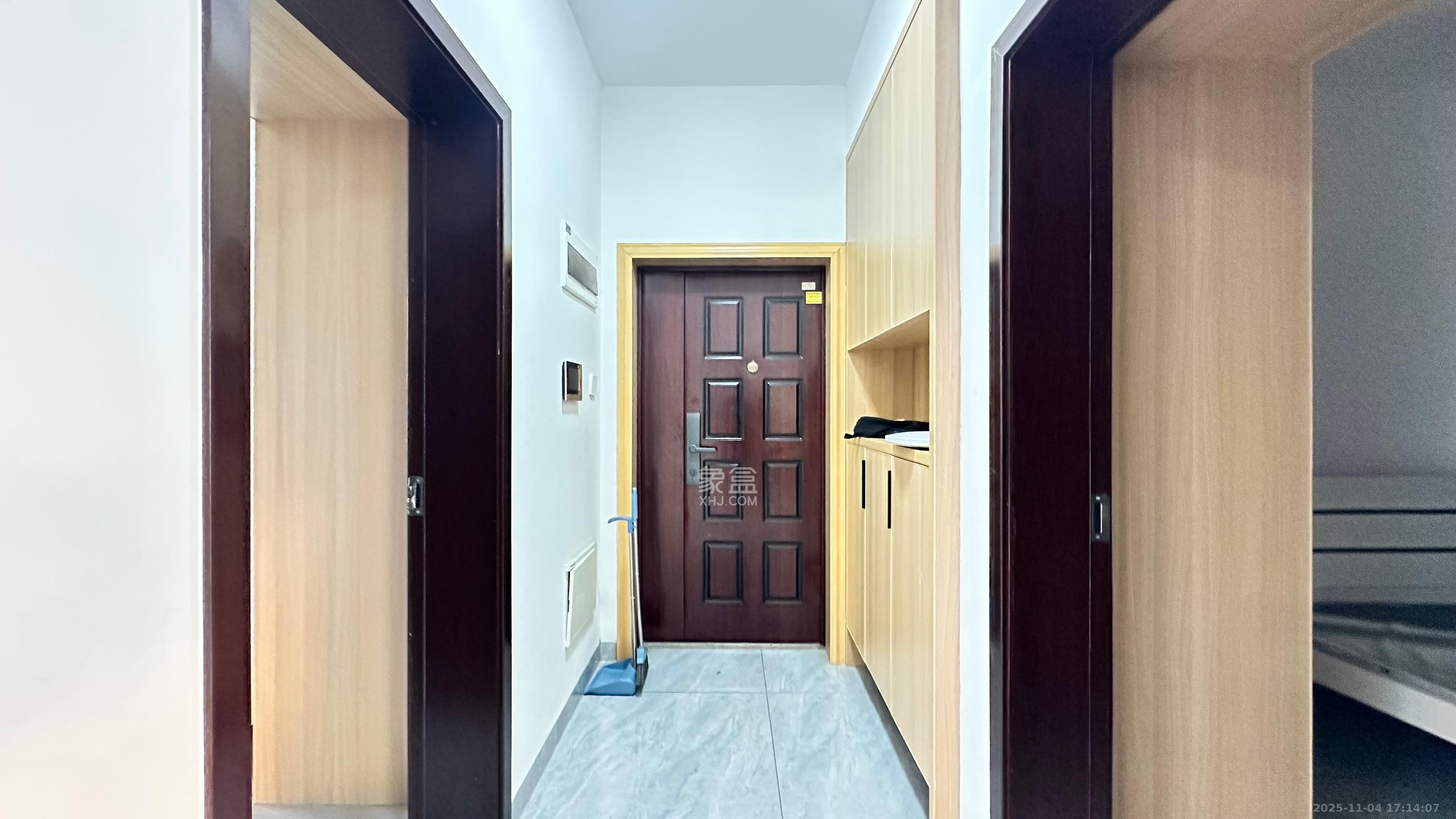 长燃润和天地（长润小区印湘江）  4室2厅2卫    2200.0元/月