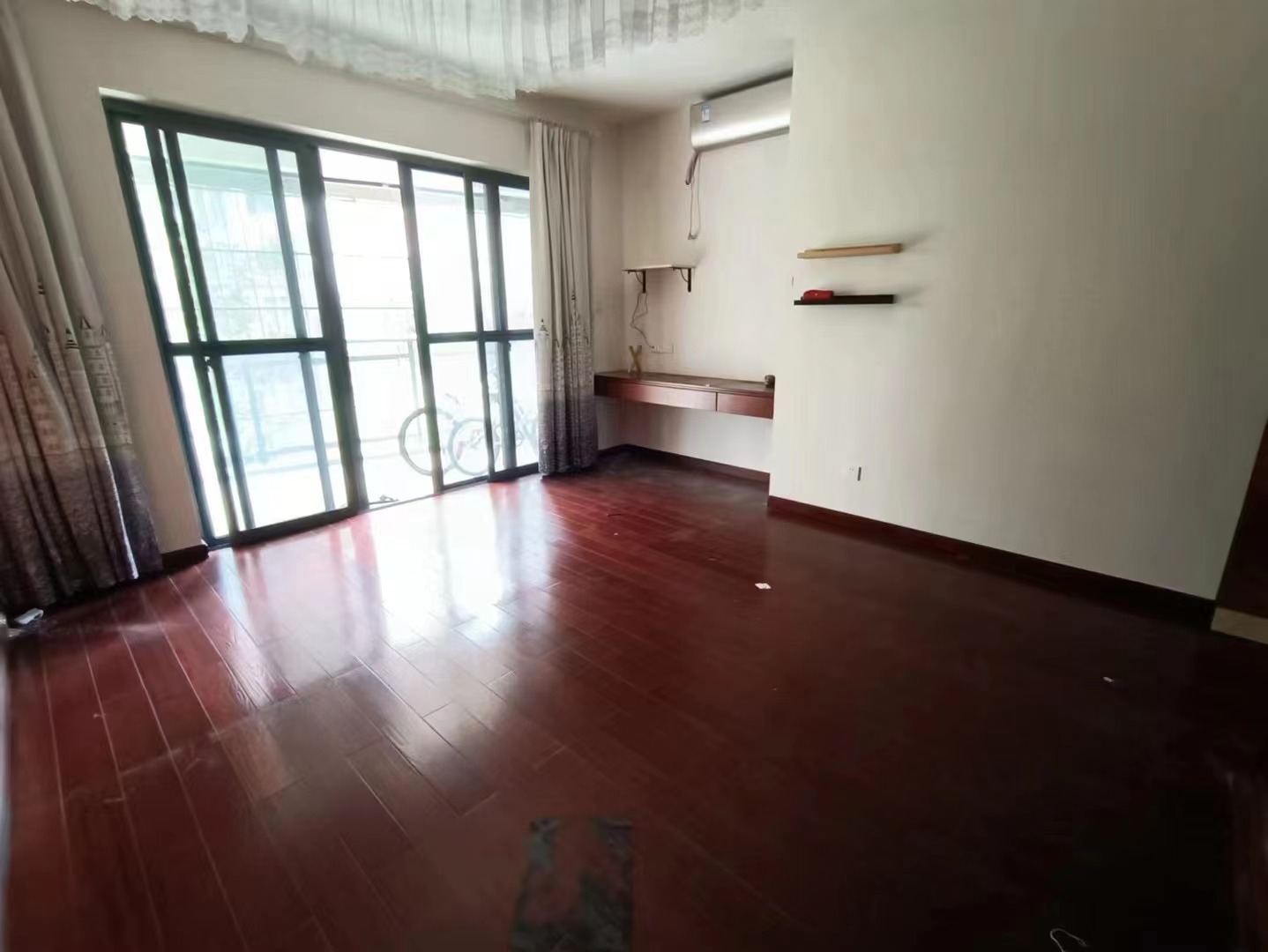 枫丹白露  3室2厅2卫    2800.0元/月室内图