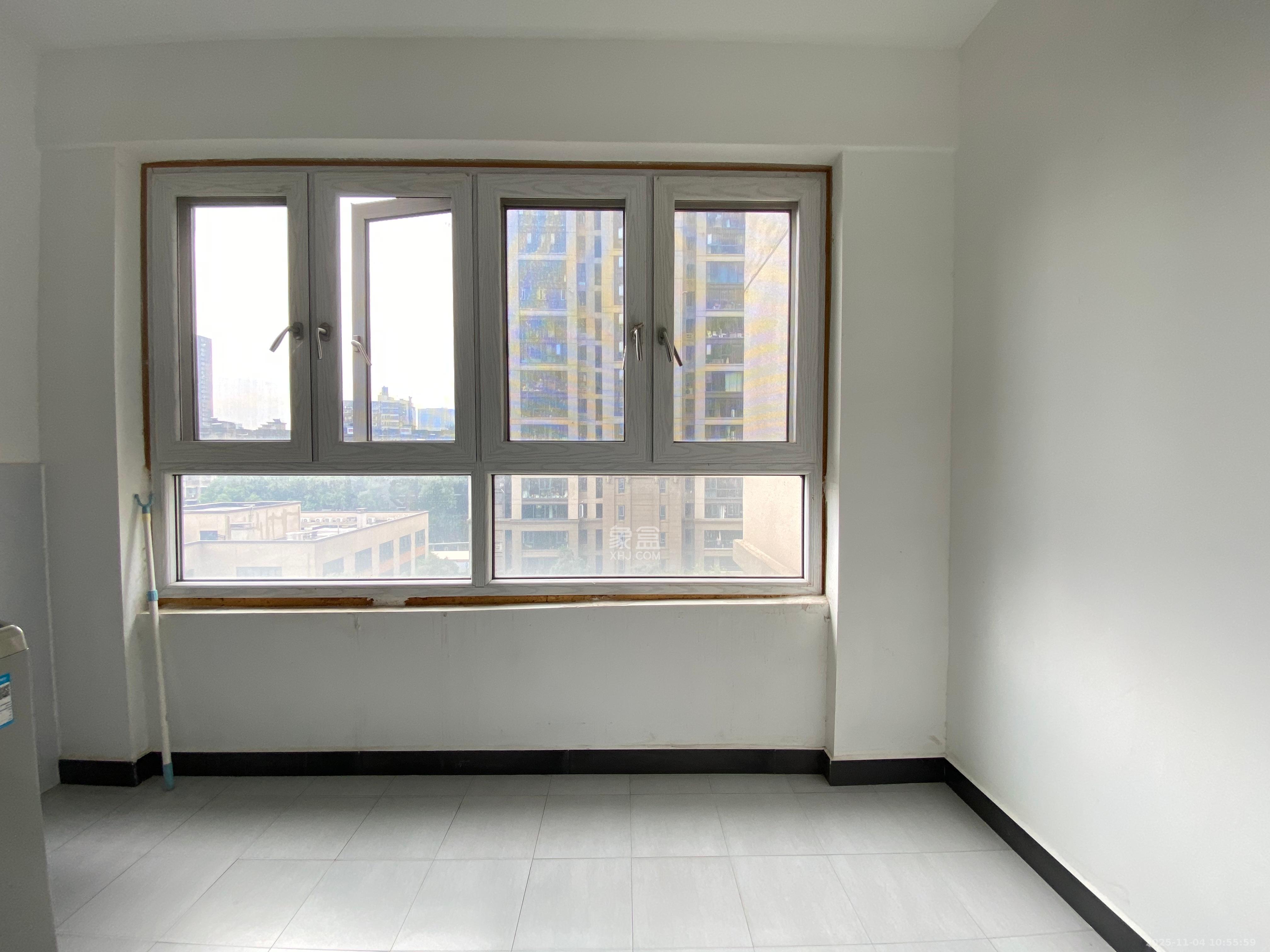 建发中央公园（建发美地）  3室2厅1卫    3500.0元/月室内图