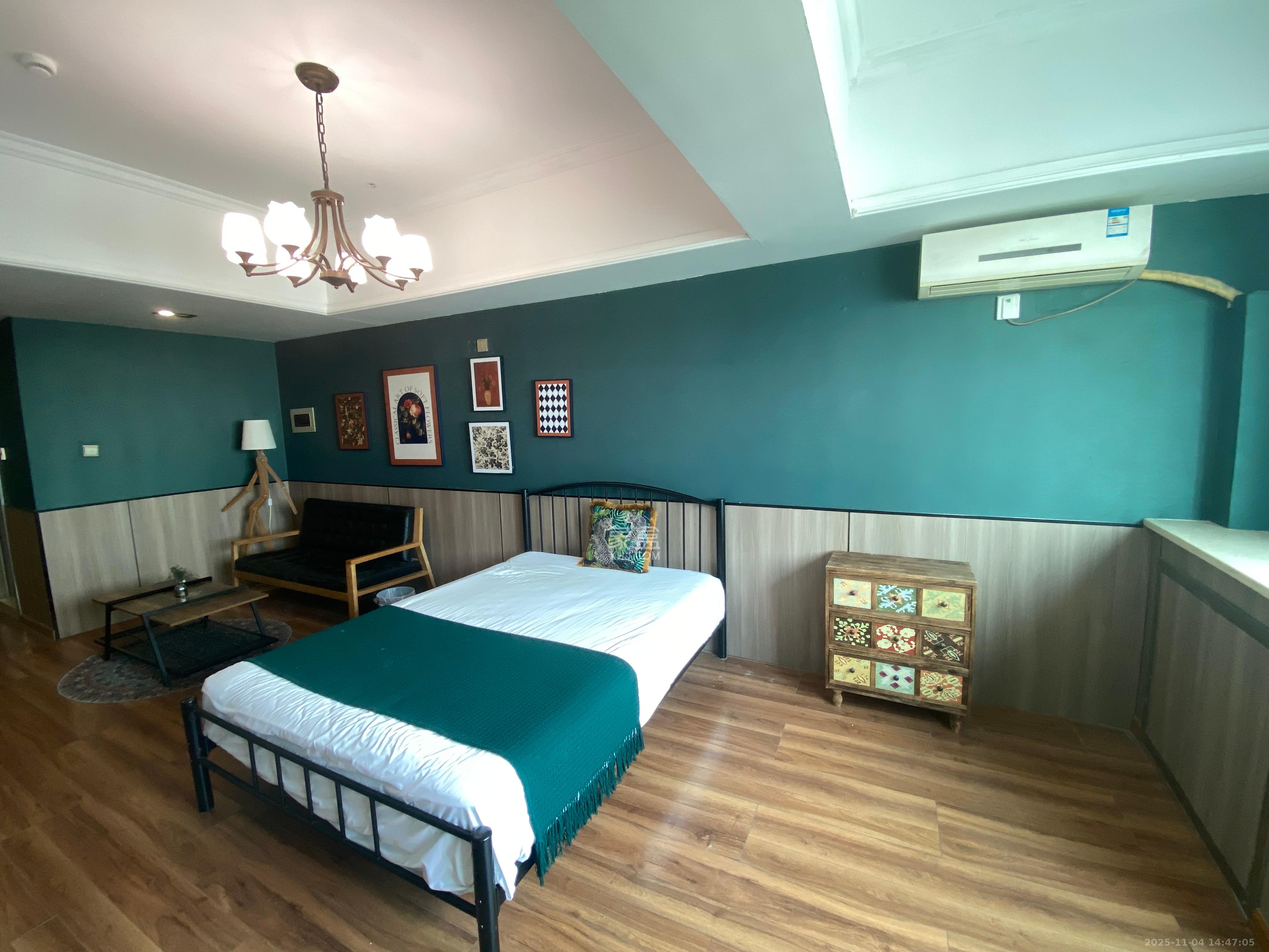 上城星座  1室1厅1卫    1700.0元/月室内图