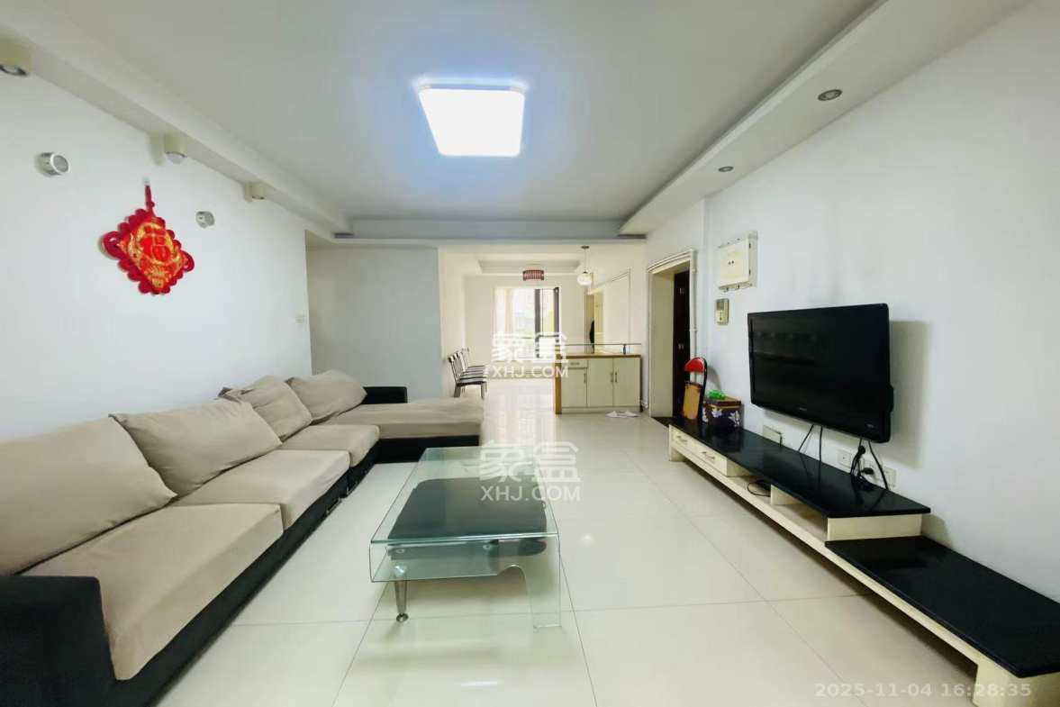 长房东郡 3室2厅2卫 2600.0元/月 长房东郡 3室2厅2卫 2600.0元/月室内图