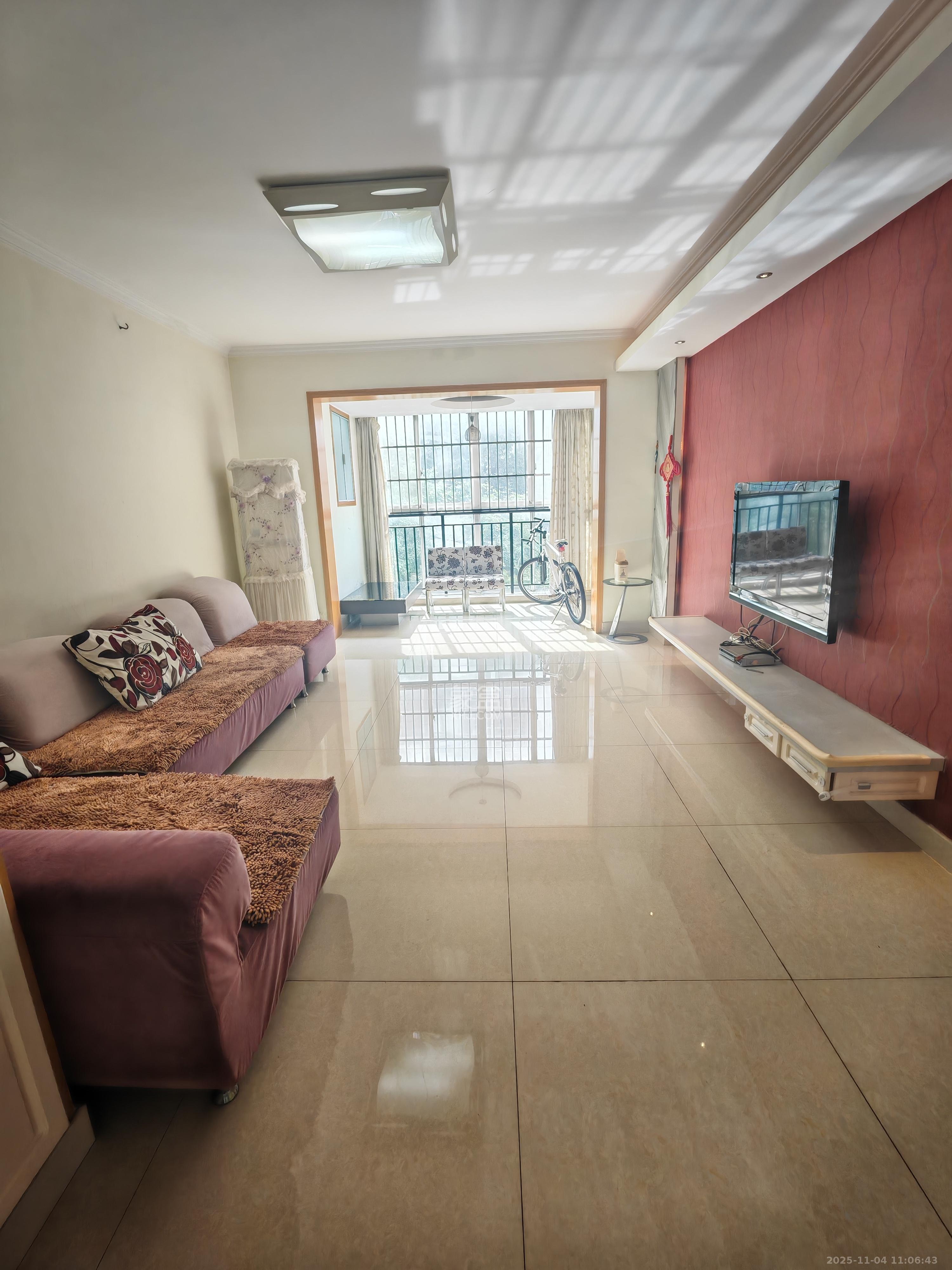 天鸿天府（天鸿中央大院）  3室2厅2卫    2500.0元/月