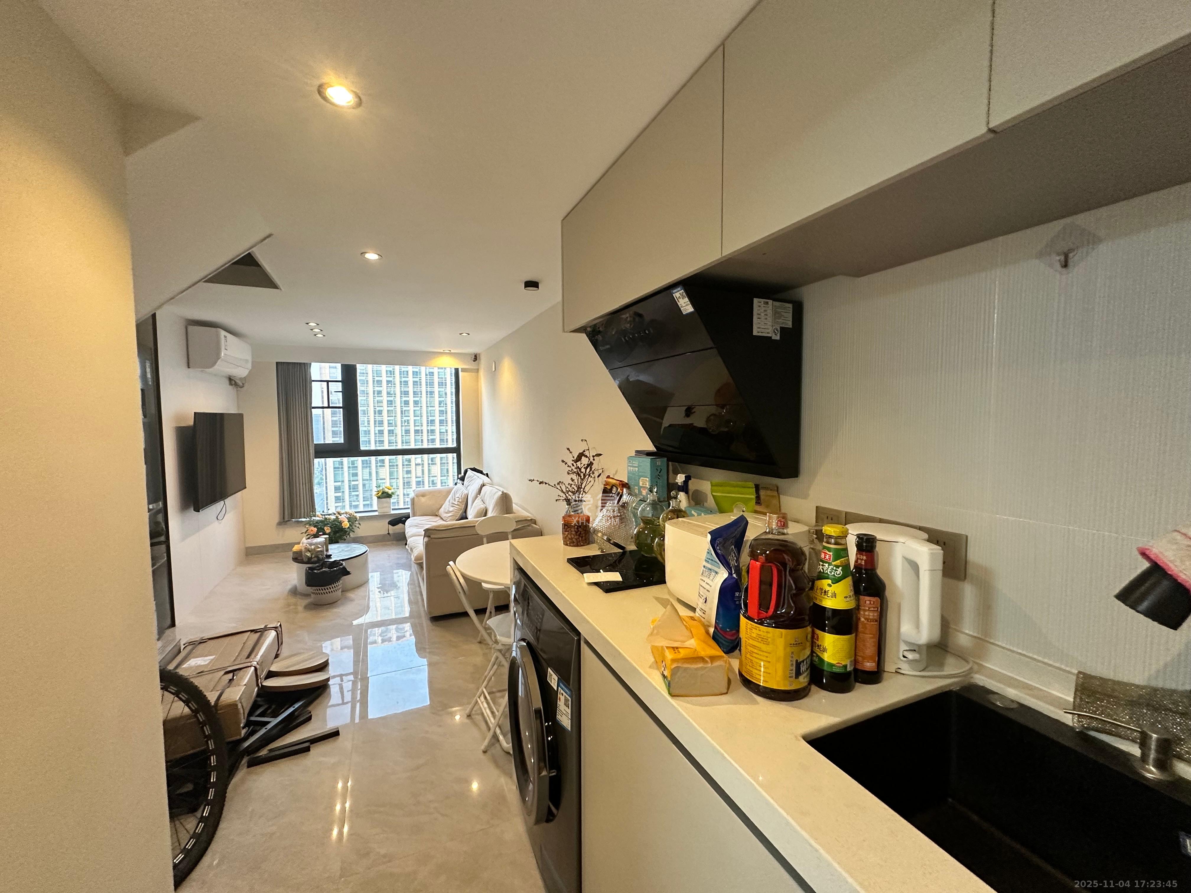 卓越中寰 2室1厅1卫 2800.0元/月 卓越中寰 2室1厅1卫 2800.0元/月室内图