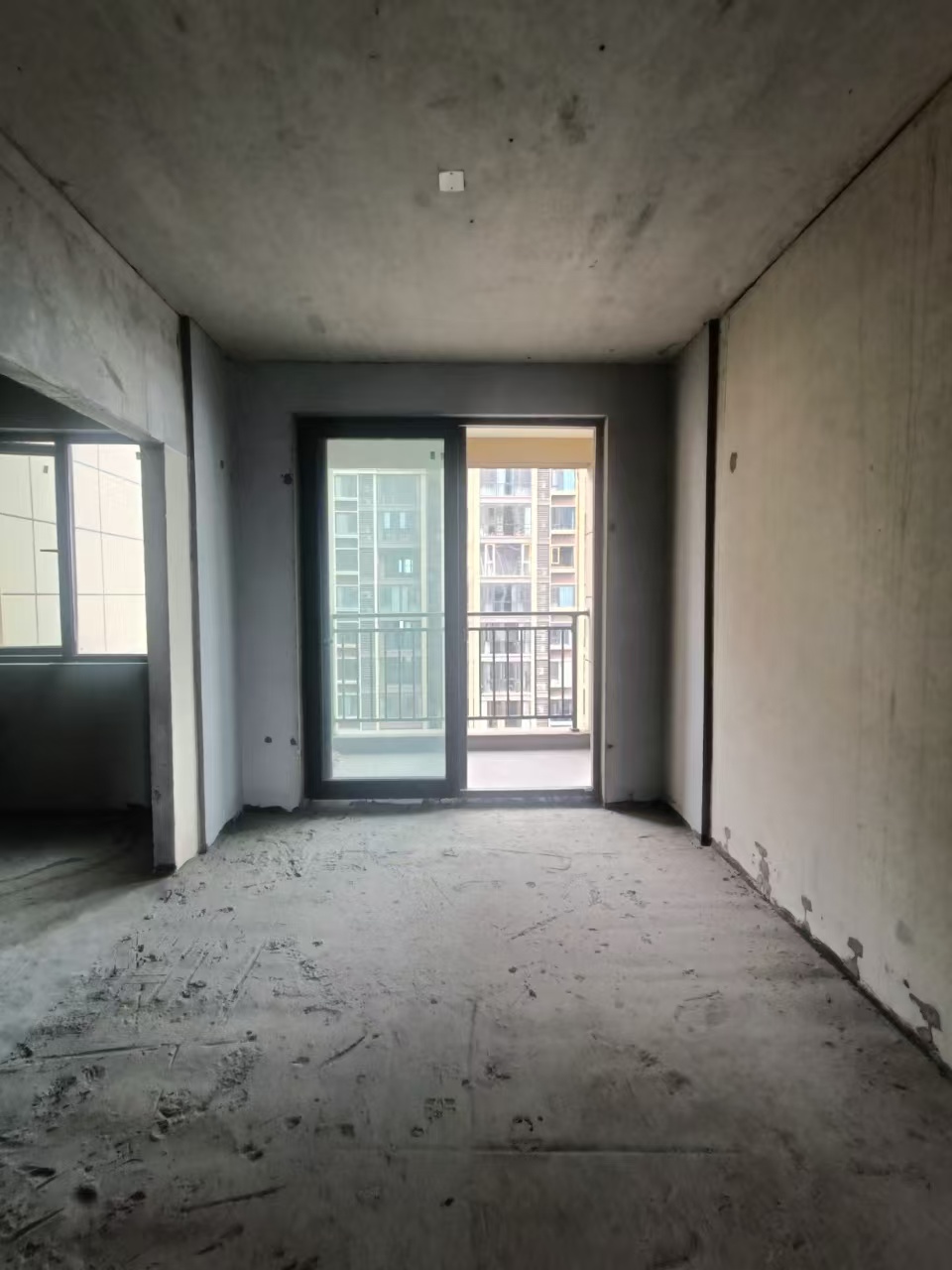 保利香槟国际 3室2厅2卫 66.8万 保利香槟国际 3室2厅2卫 66.8万室内图