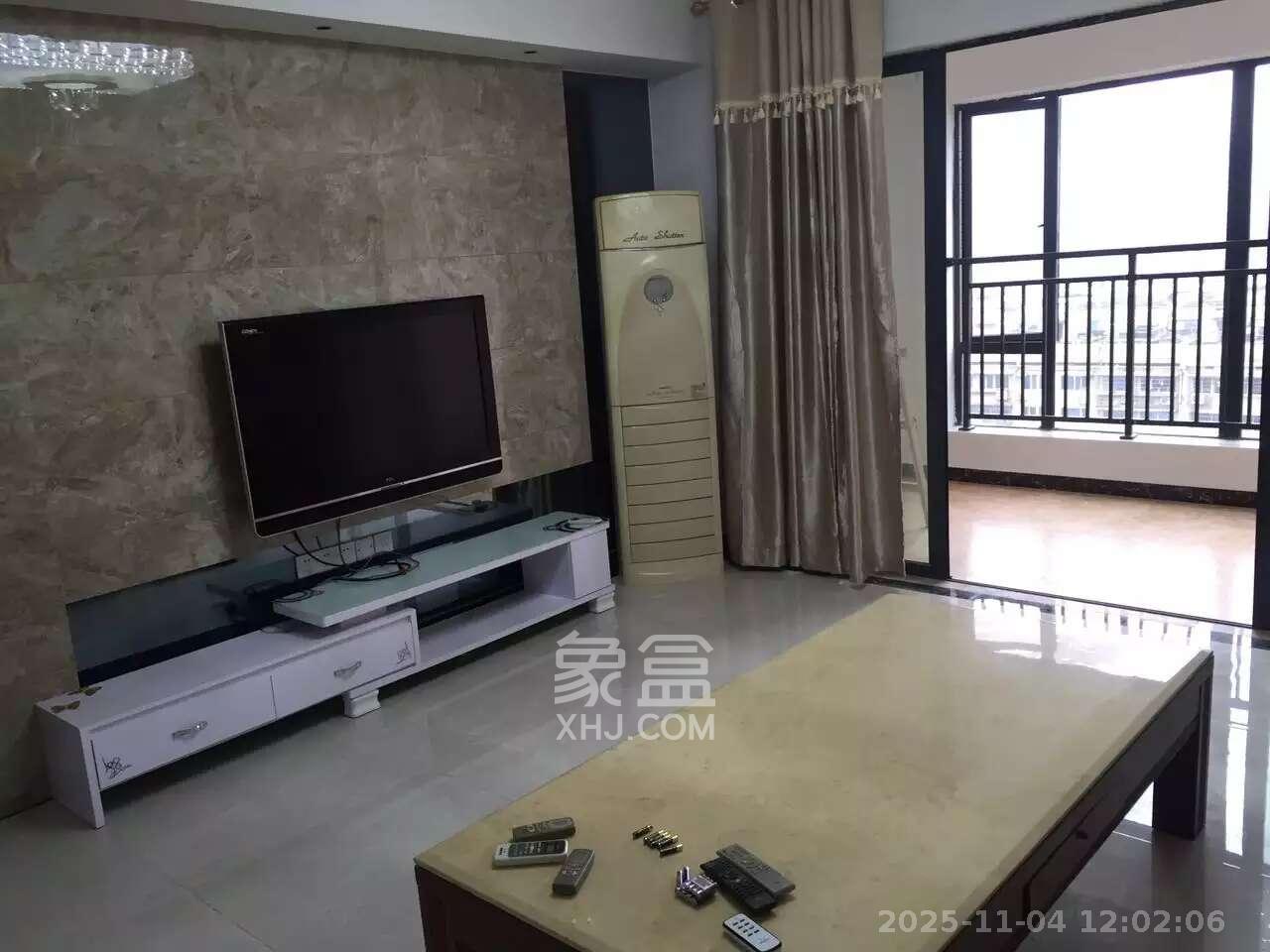 长房天翼未来城  3室2厅1卫    4300.0元/月