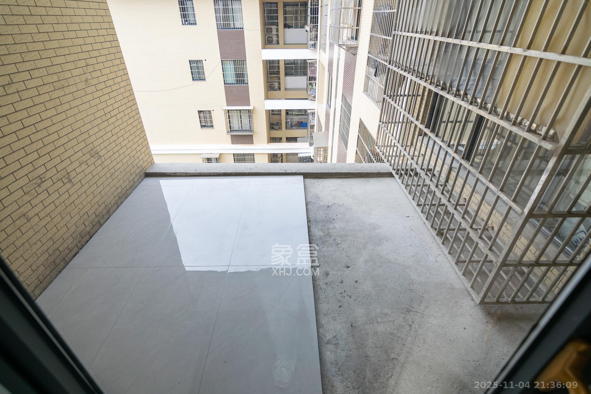 金富星城 3室2厅1卫 95.0万 金富星城 3室2厅1卫 95.0万其他