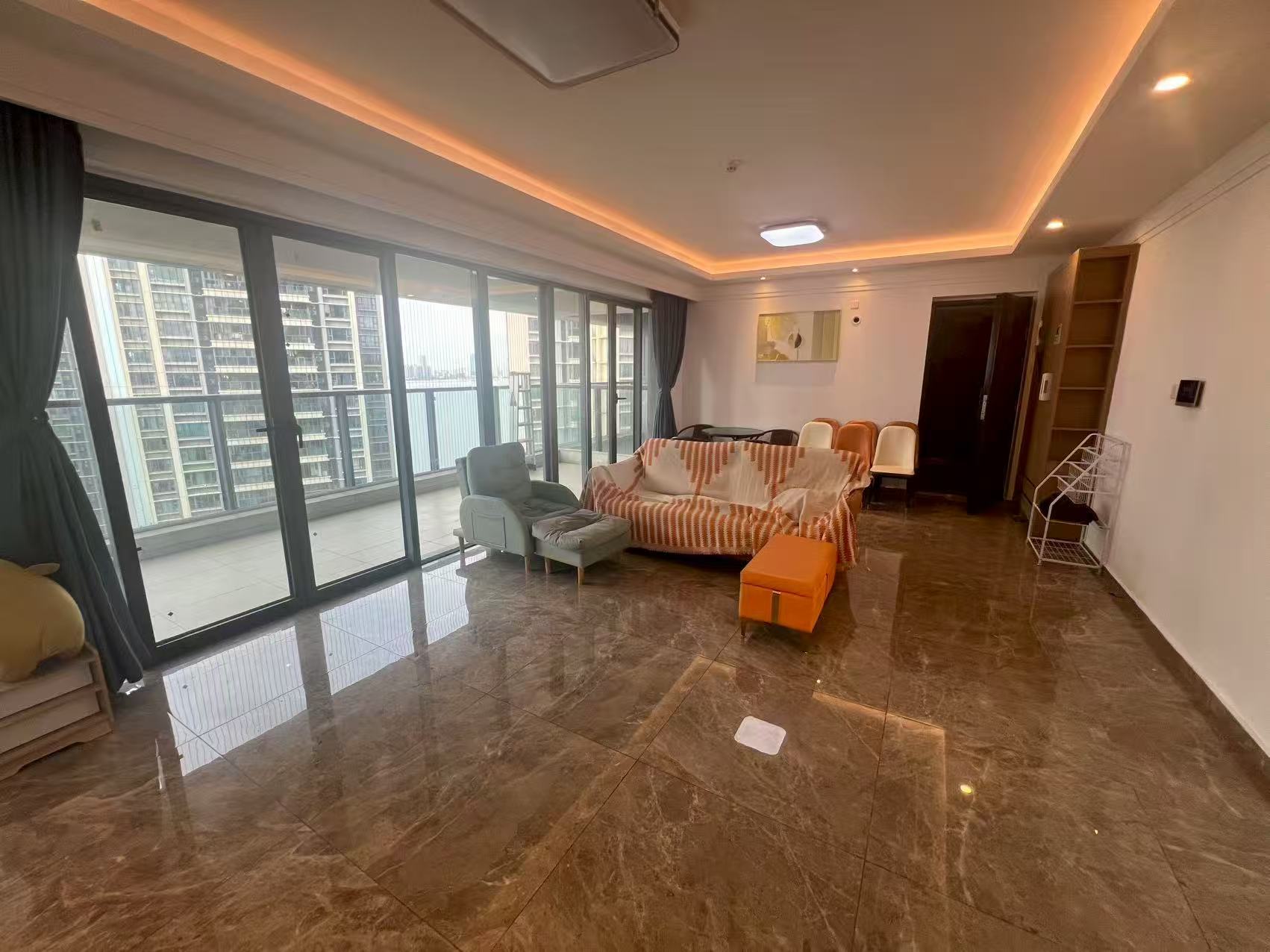 保利中央海岸四期（淳境、淳域）  3室2厅2卫    5500.0元/月室内图