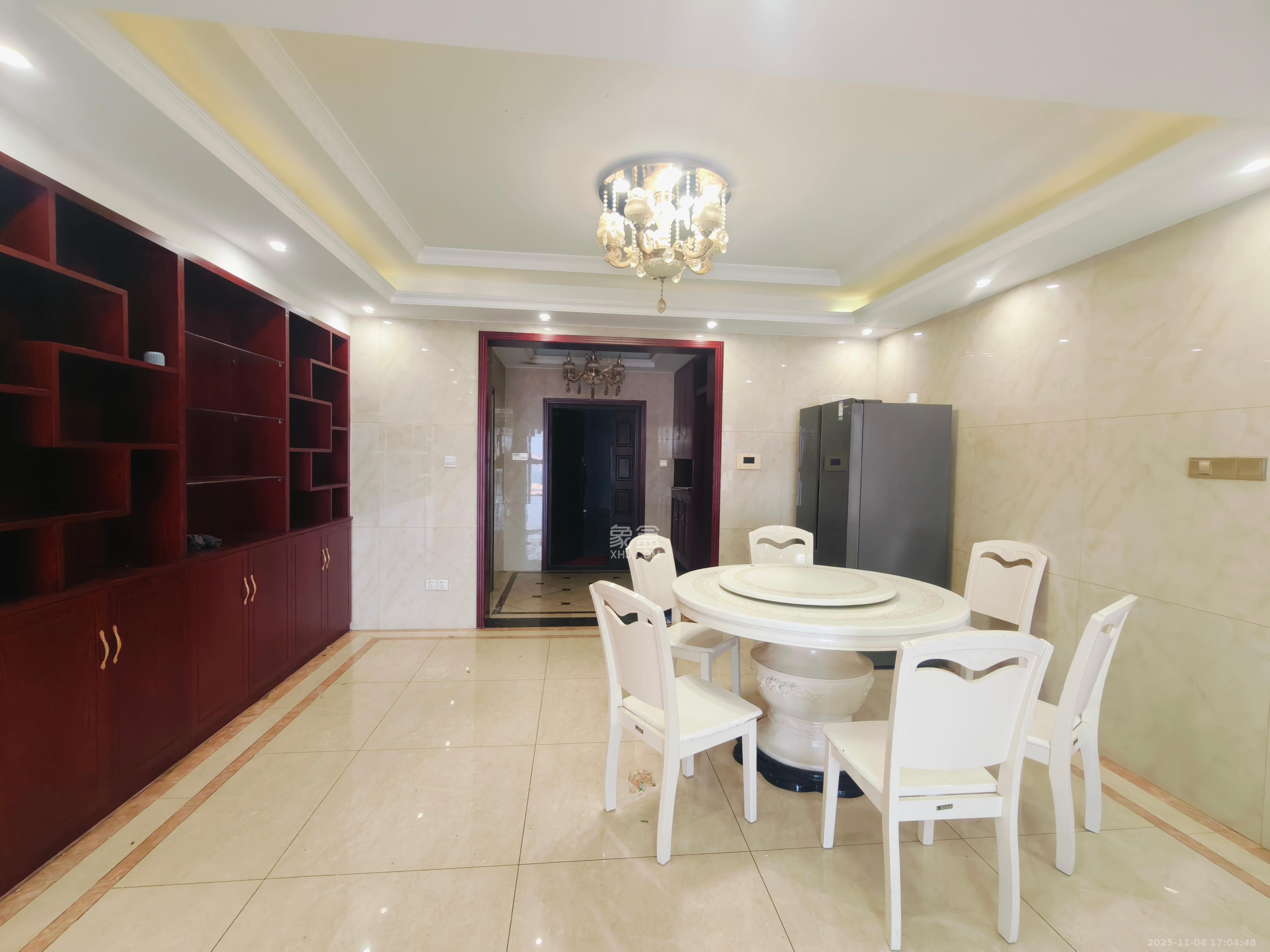 海洋半岛（月珑湾）  1室0厅0卫    3200.0元/月室内图