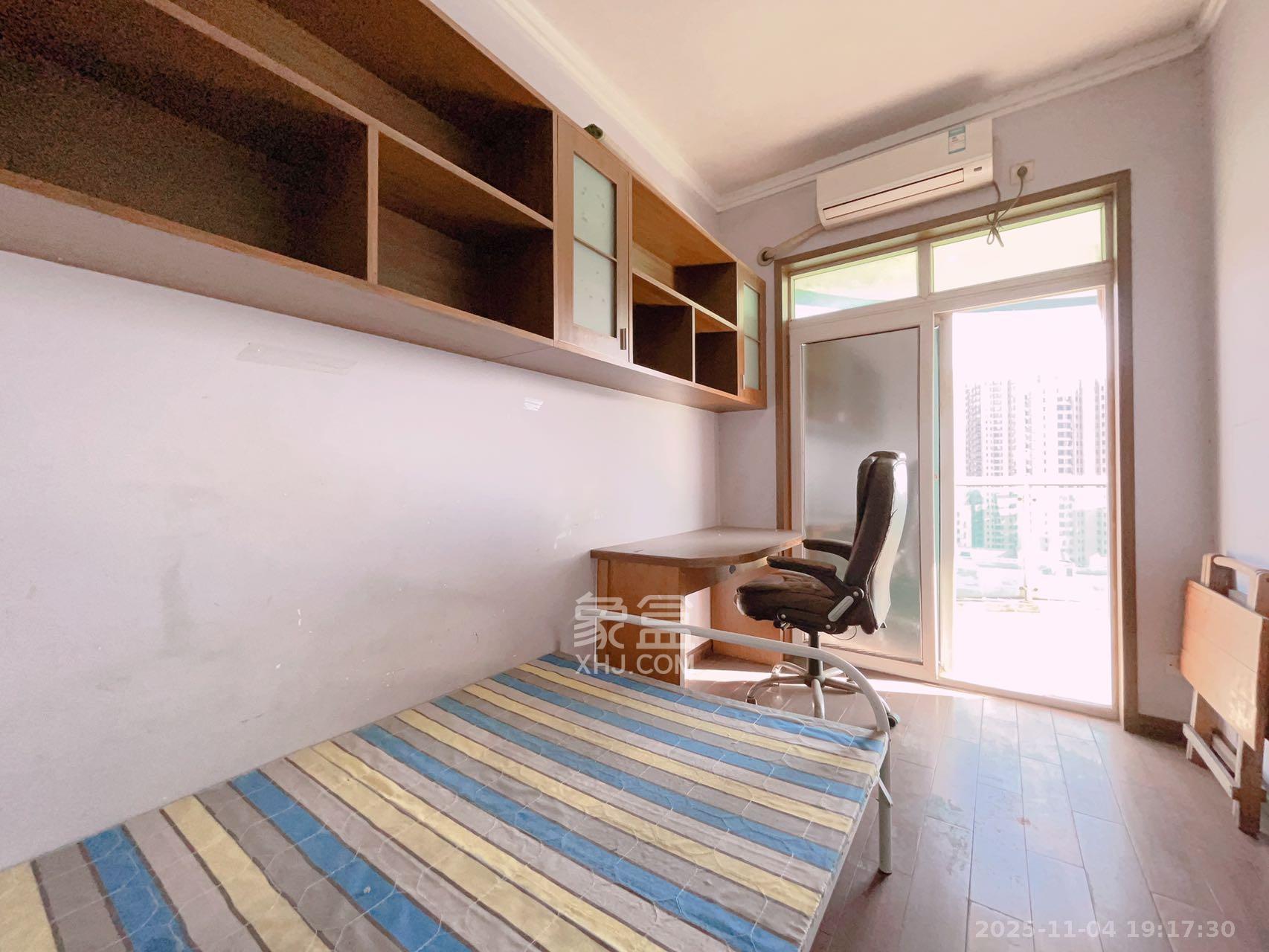 万事佳景园  3室1厅1卫    1900.0元/月室内图