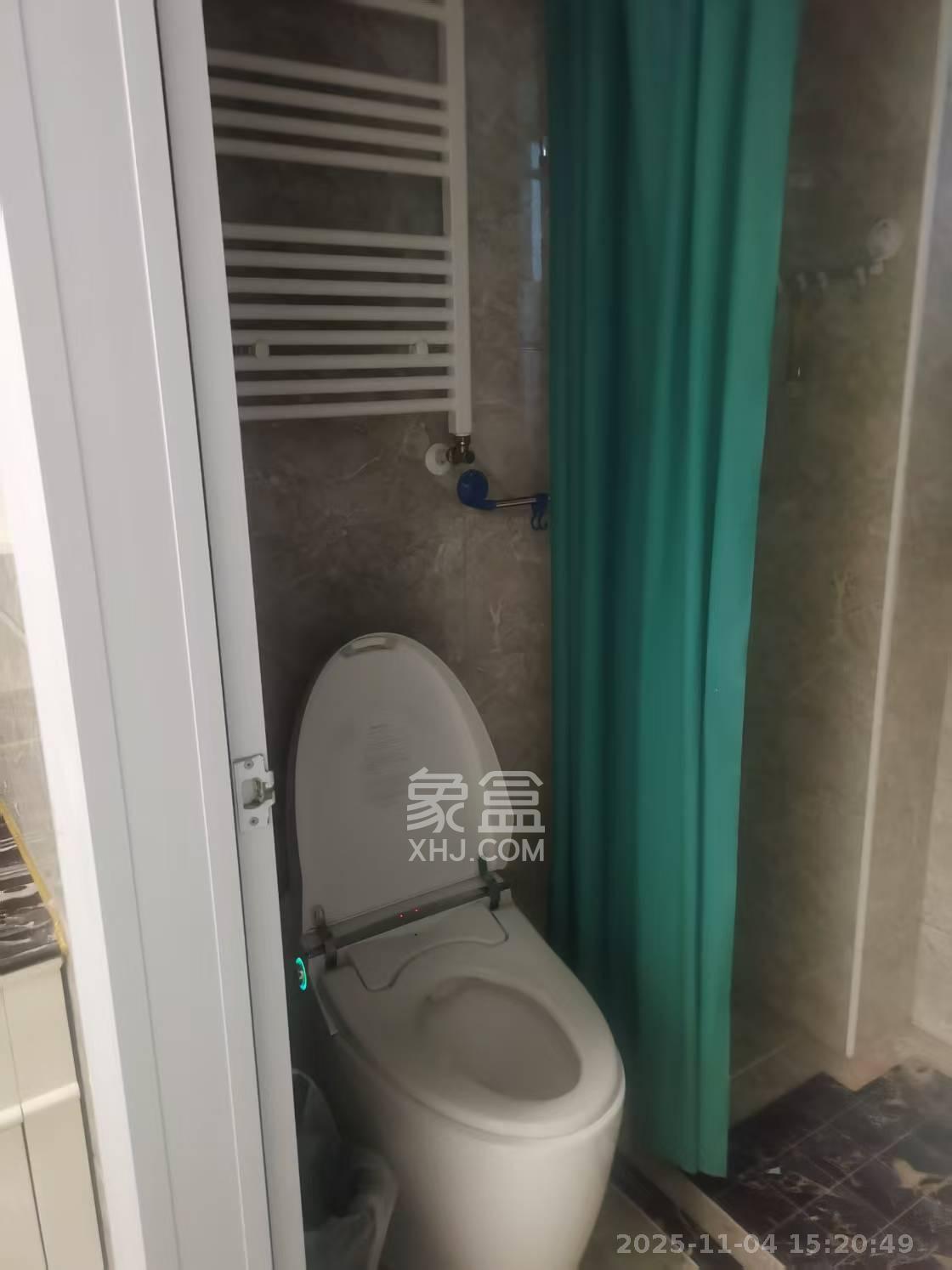 世茂外滩里(世茂铂翠湾三期) 3室2厅1卫 3800.0元/月 世茂外滩里(世茂铂翠湾三期) 3室2厅1卫 3800.0元/月室内图