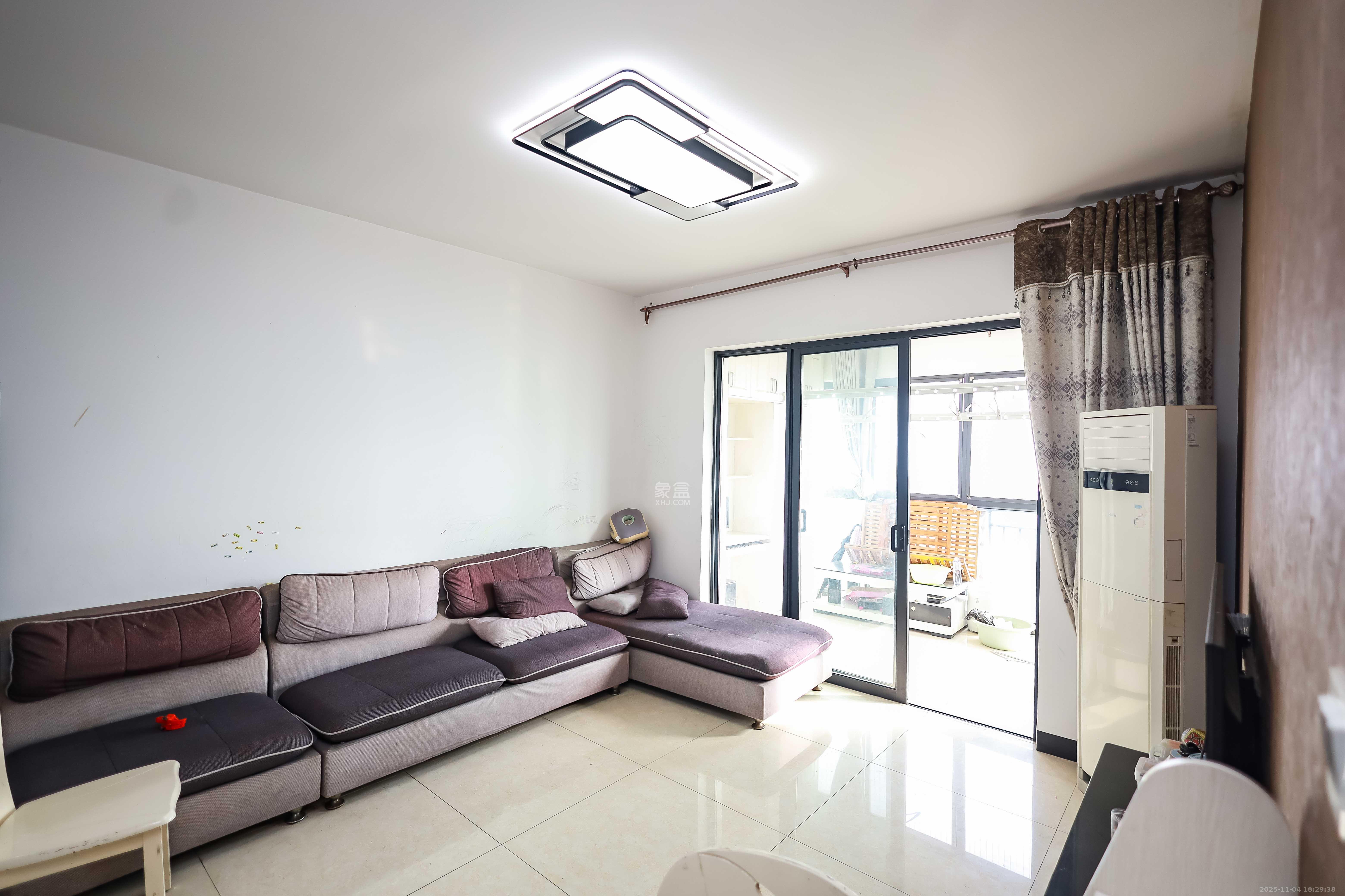 莱茵城 2室2厅1卫 58.0万 莱茵城 2室2厅1卫 58.0万客厅