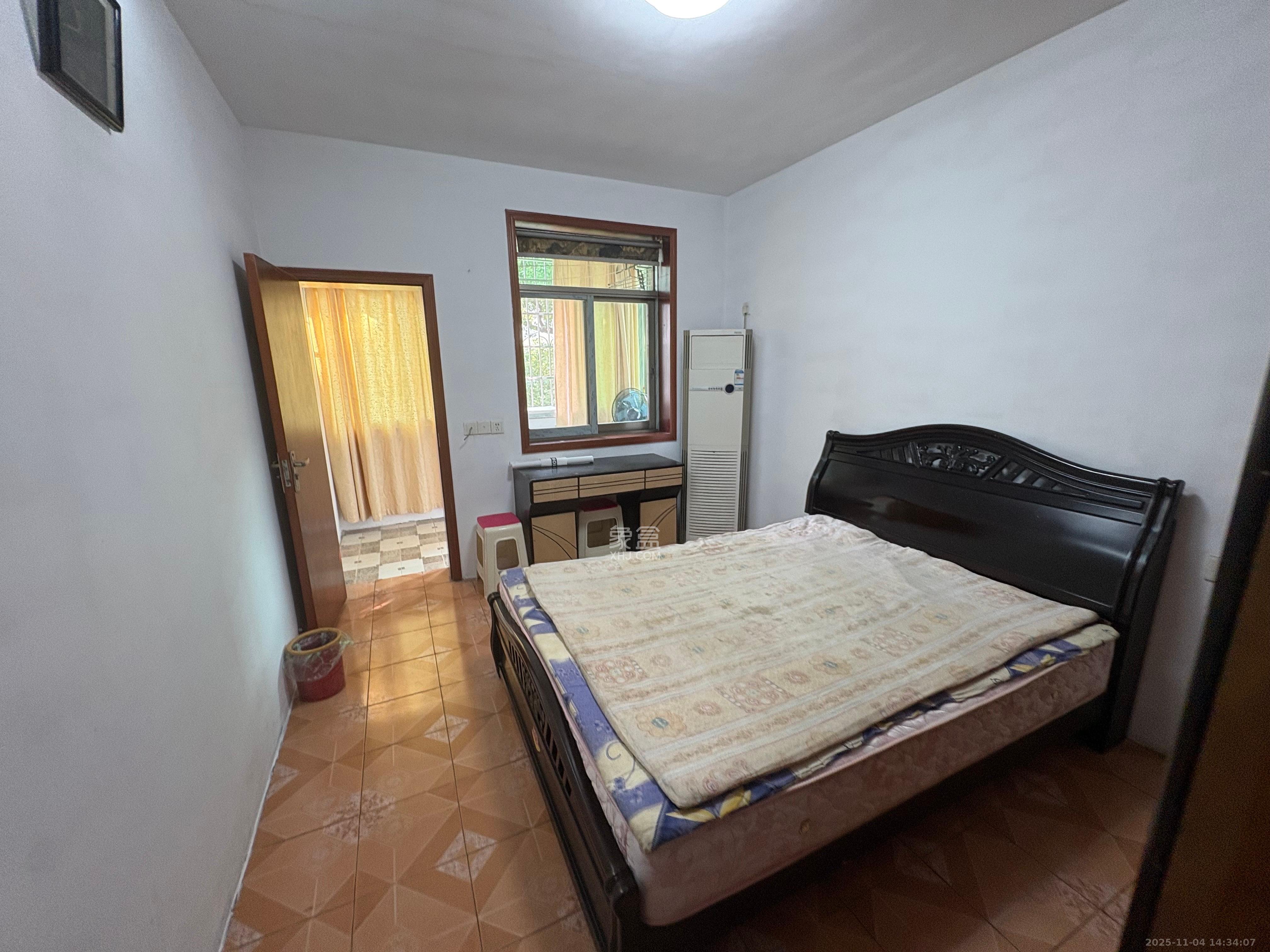 红花坡社区  1室1厅1卫    800.0元/月室内图