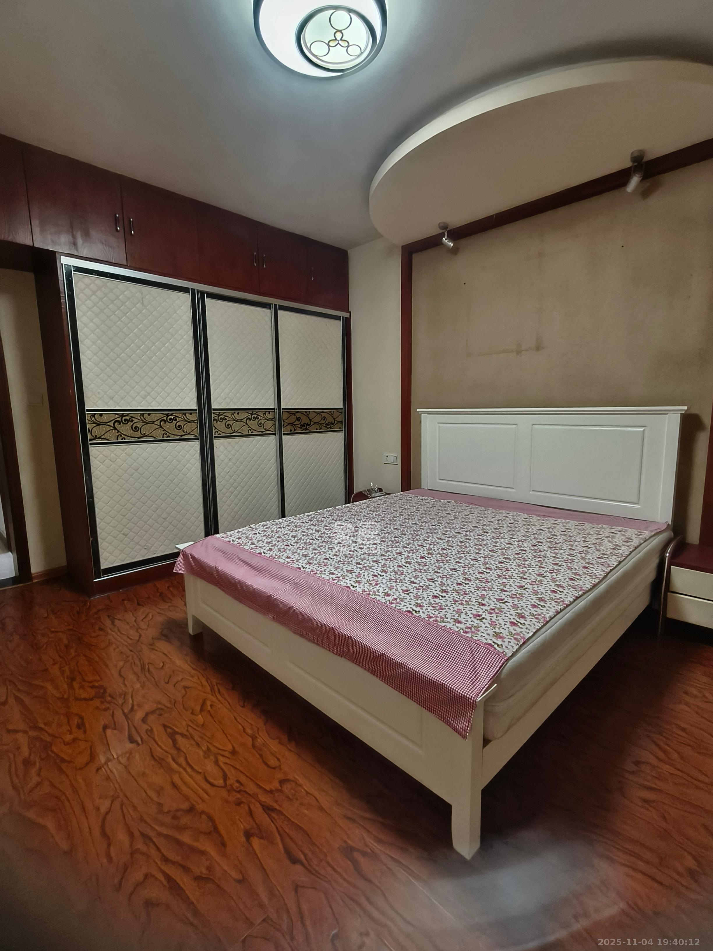 锦湘国际星城三期(锦绣苑) 2室2厅1卫 2400.0元/月 锦湘国际星城三期(锦绣苑) 2室2厅1卫 2400.0元/月室内图