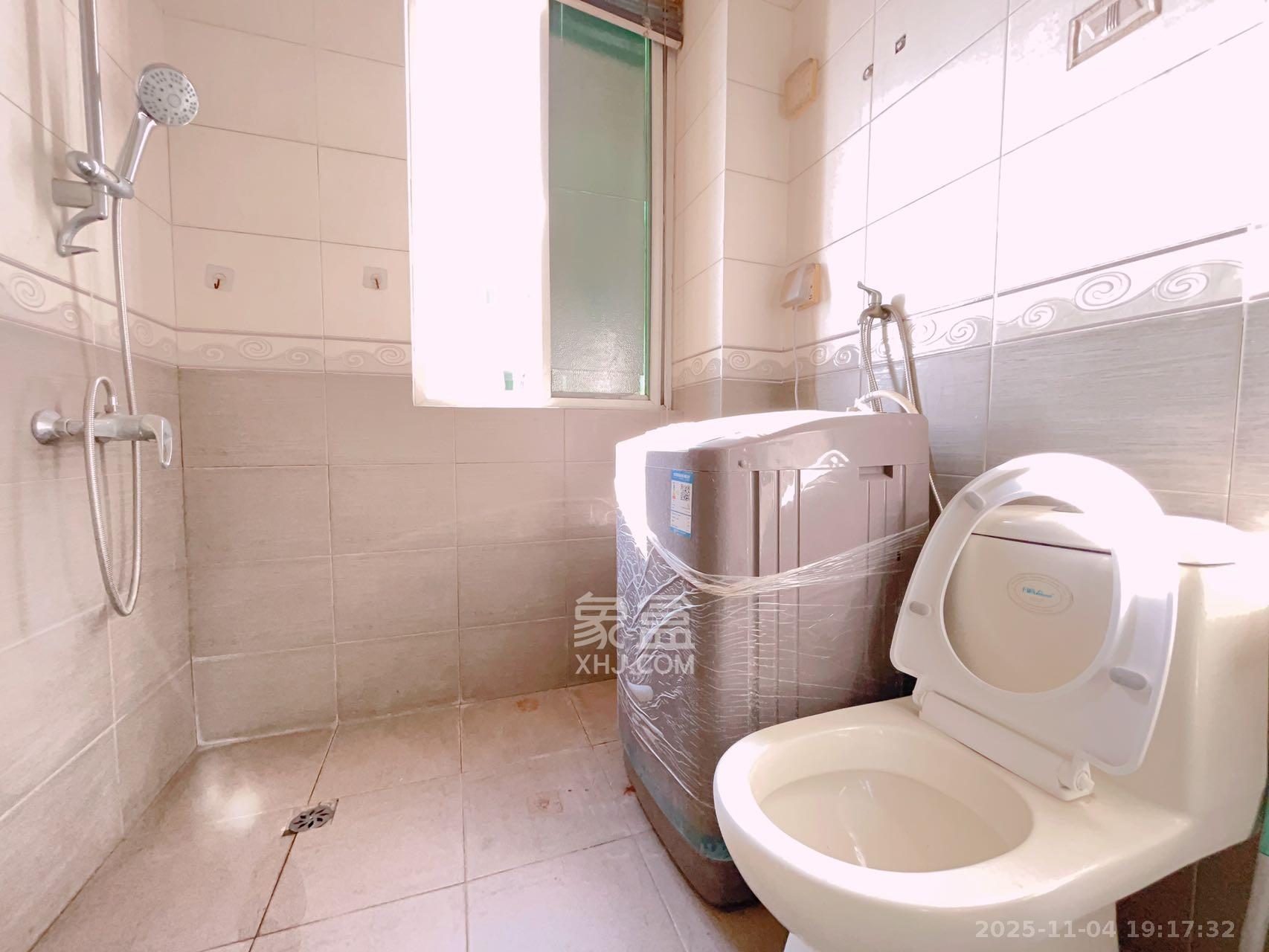 万事佳景园  3室1厅1卫    1900.0元/月室内图