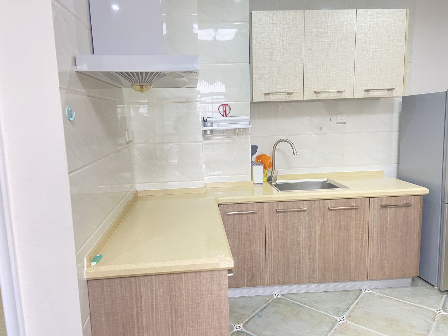 海阔天空-国瑞城四期(爵仕苑) 1室0厅1卫 2000.0元/月 海阔天空-国瑞城四期(爵仕苑) 1室0厅1卫 2000.0元/月室内图