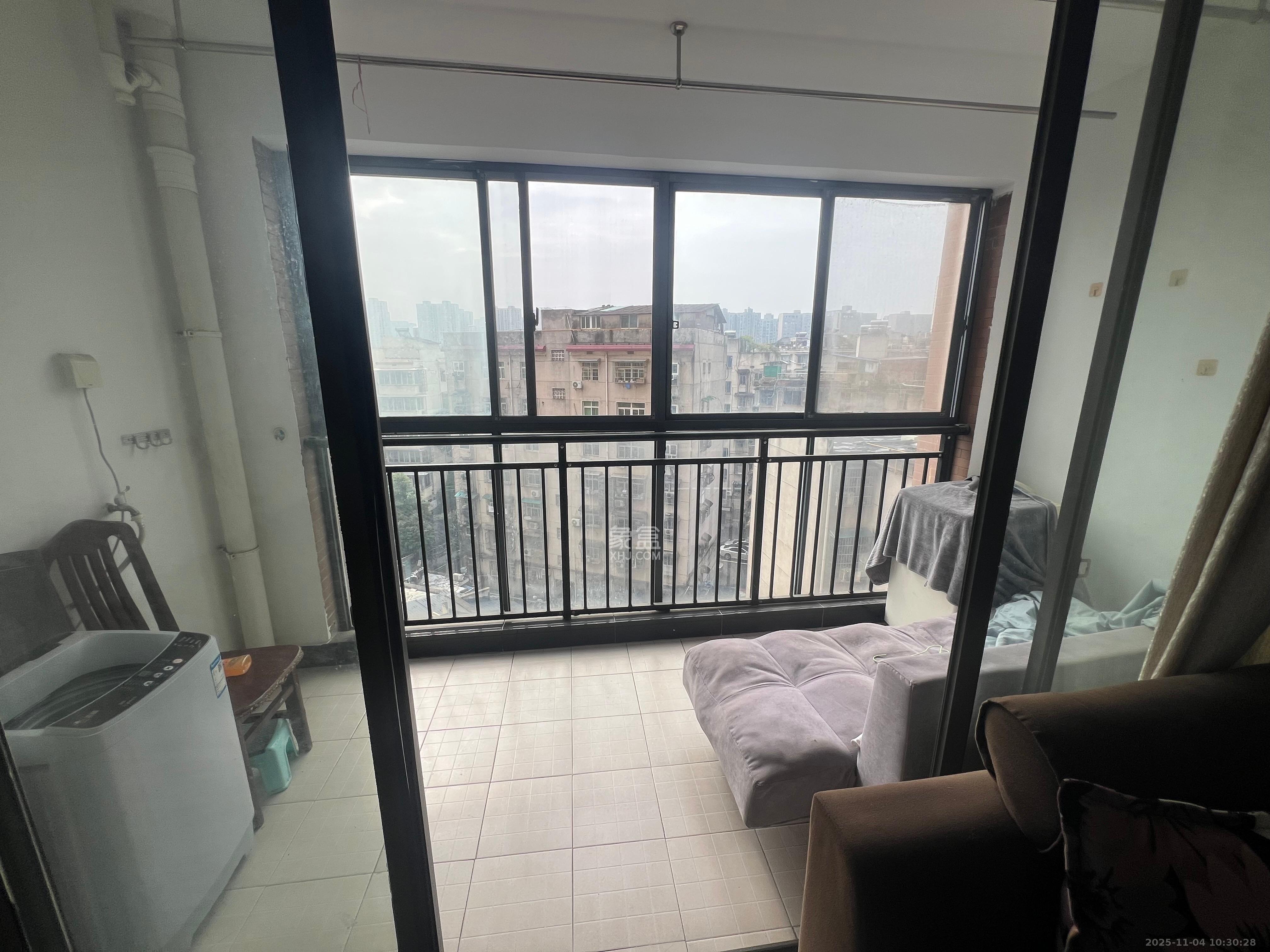 山水花都  2室2厅1卫    2000.0元/月